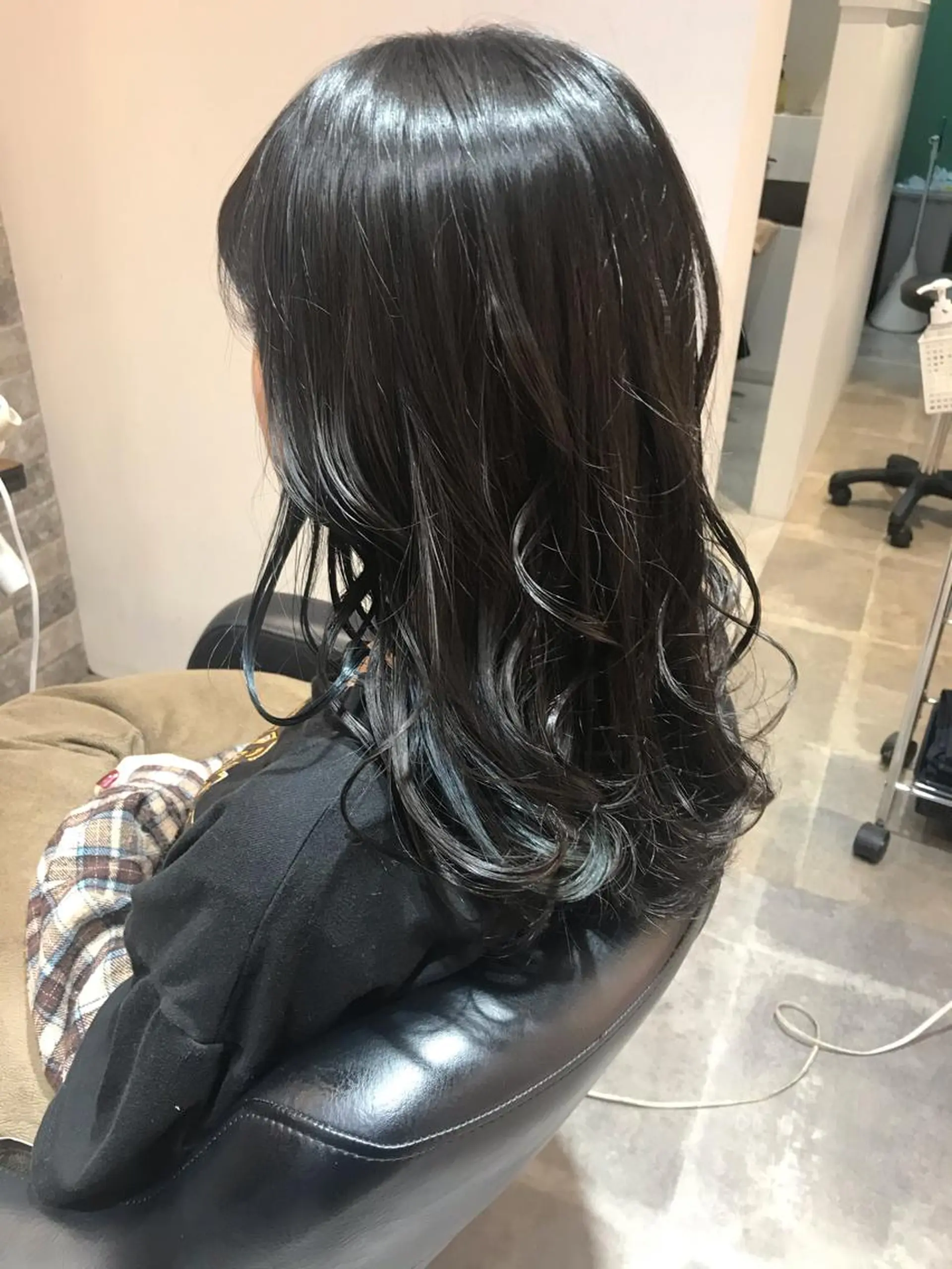 セミロング カット ヘアカラー トリートメント 所渉/韓国レイヤー /ウルフカットのヘアスタイル