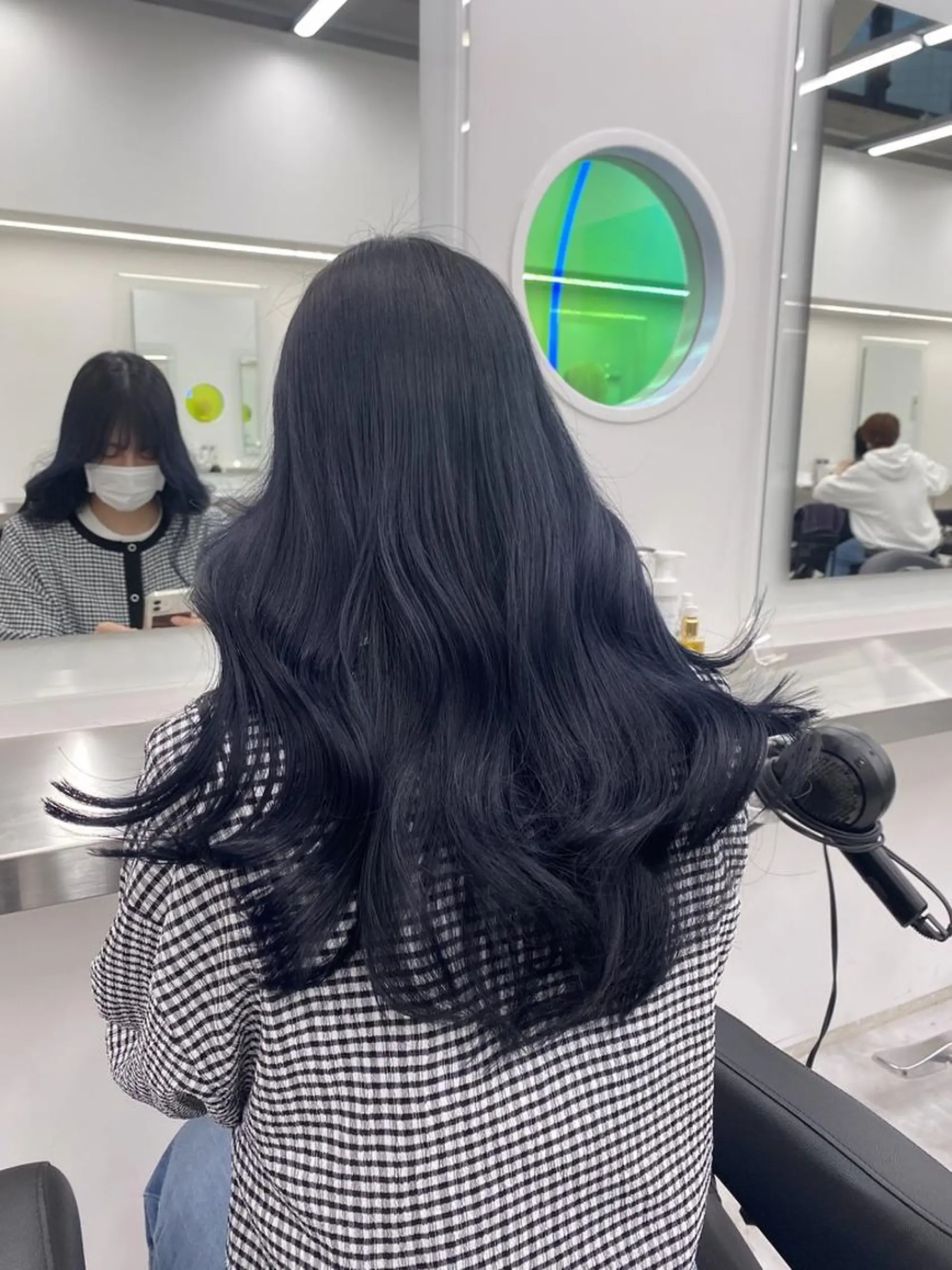 カラー 暗髪うる艶ヘア🫧 yumi🐈‍⬛🪽のヘアスタイル