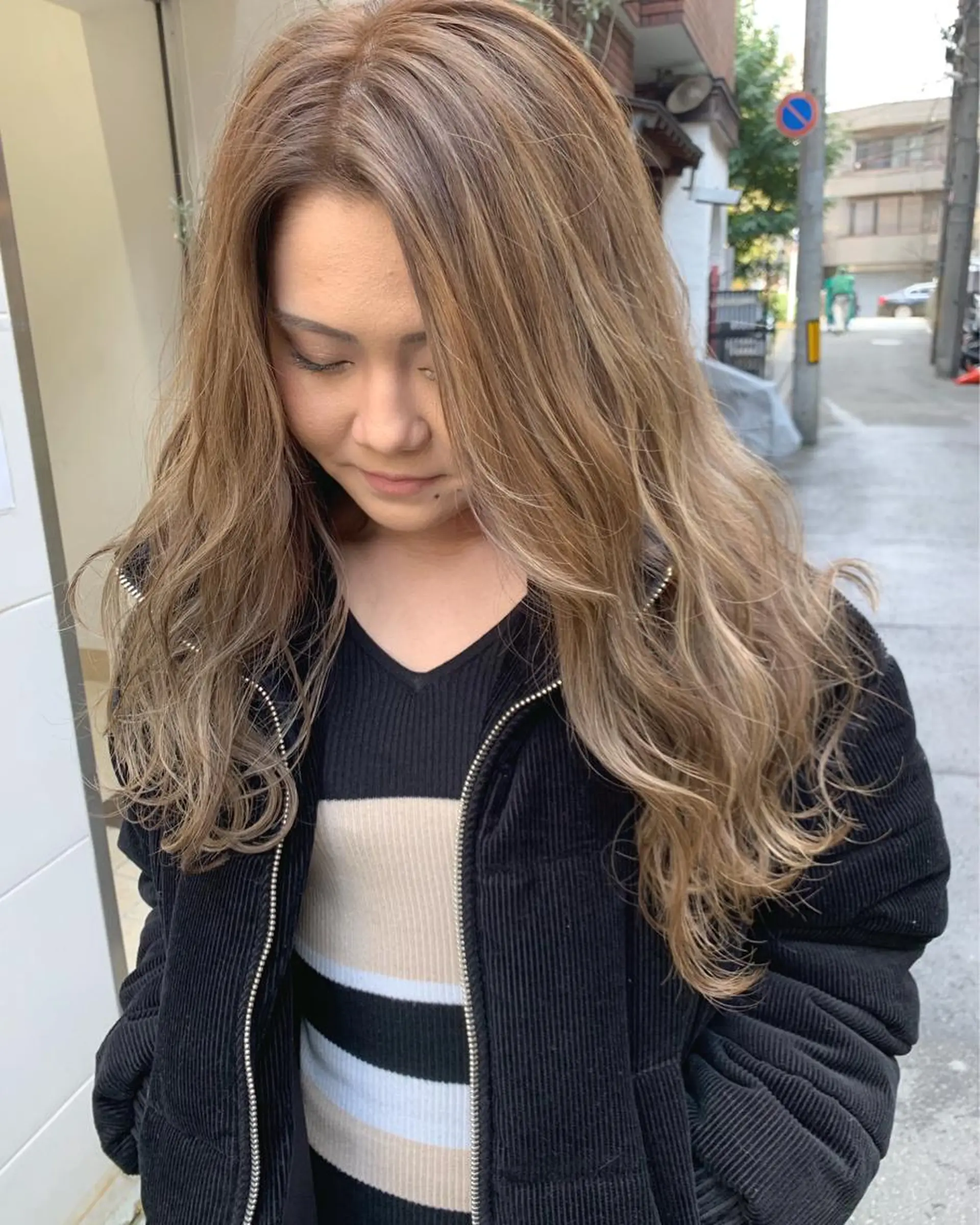 ミディアム カラー ヘアカラー トリートメント 西村あきや トレンド韓国ヘアのヘアスタイル