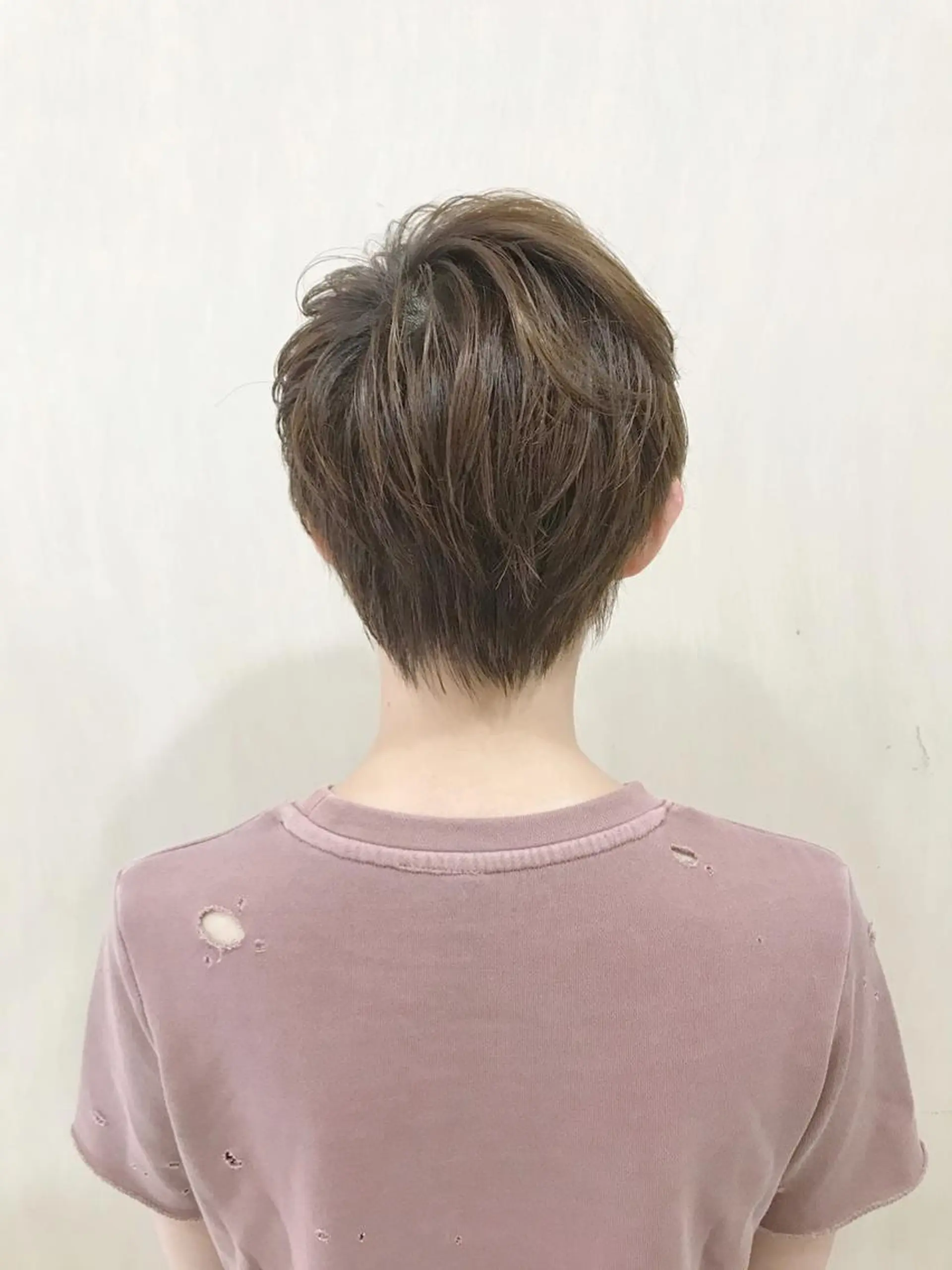 ミディアム due hair 京都駅前店 MILBON オージュア認定サロン【デューヘアー】所属・ハイトーンブリーチ 土坂　由志【京都】のヘアスタイル