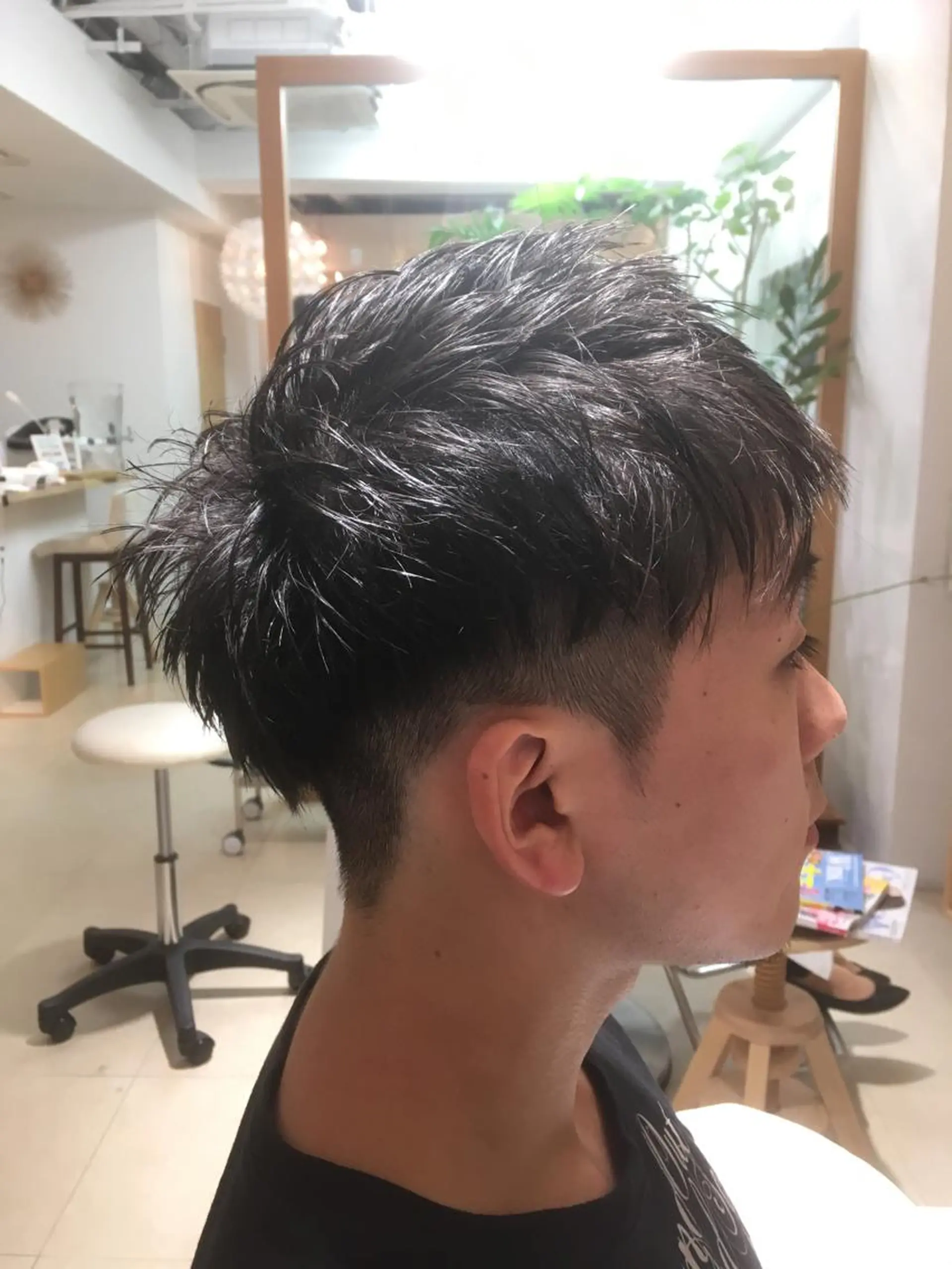 ショート メンズ 安永 涼のヘアスタイル