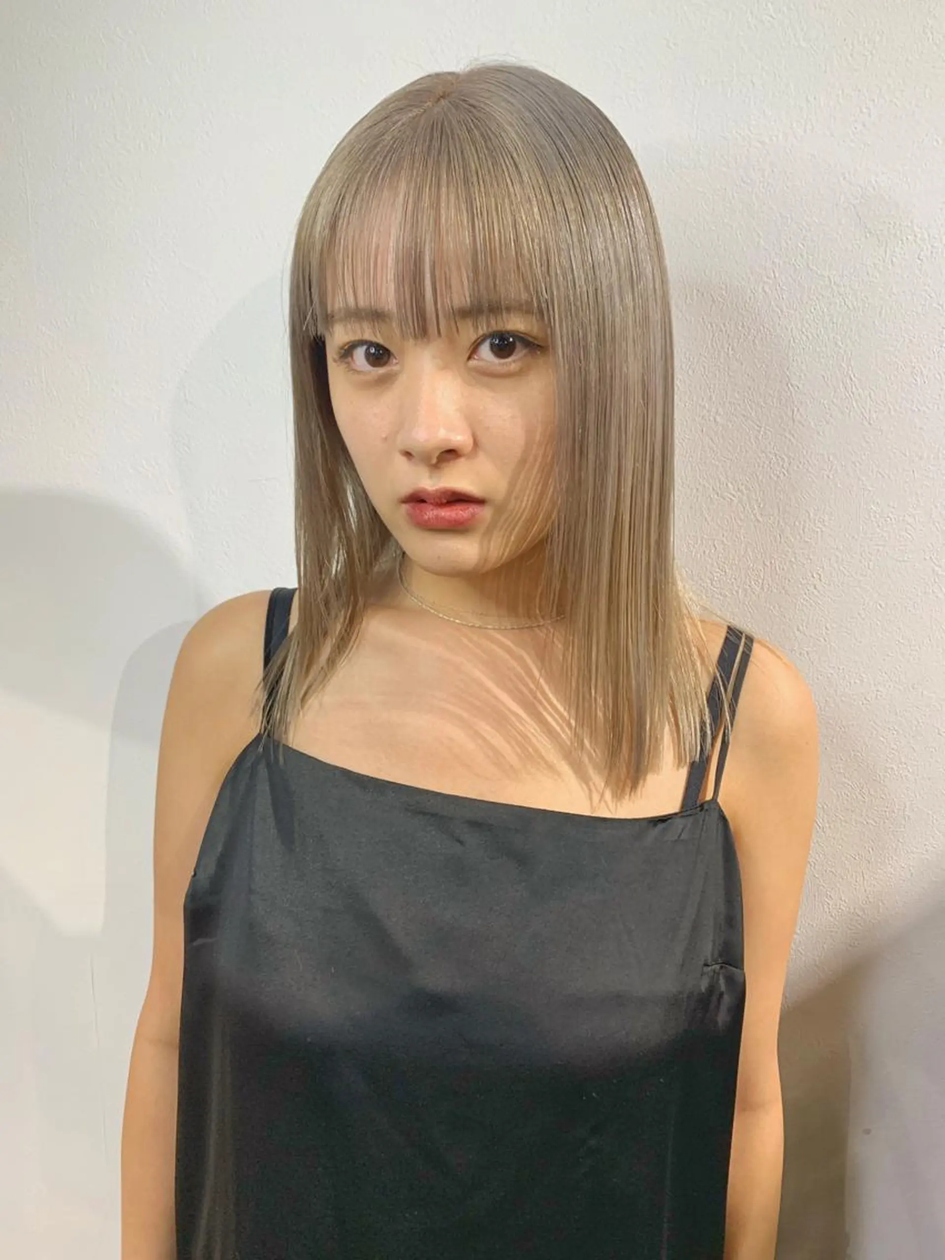 ミディアム カット ヘアカラー ハイトーンNo.1✨ パーマ✨イマイタツヤのヘアスタイル