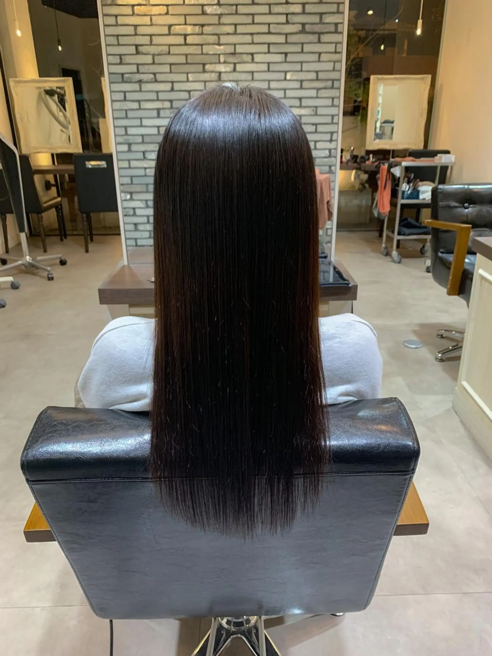 ロング ハイライト 髪質改善 韓国風ヘア 縮毛矯正 トリートメント カット 縮毛矯正 トリートメント Uni.所属・地毛風ストレート/ 髪質改善/榎本流行のヘアスタイル