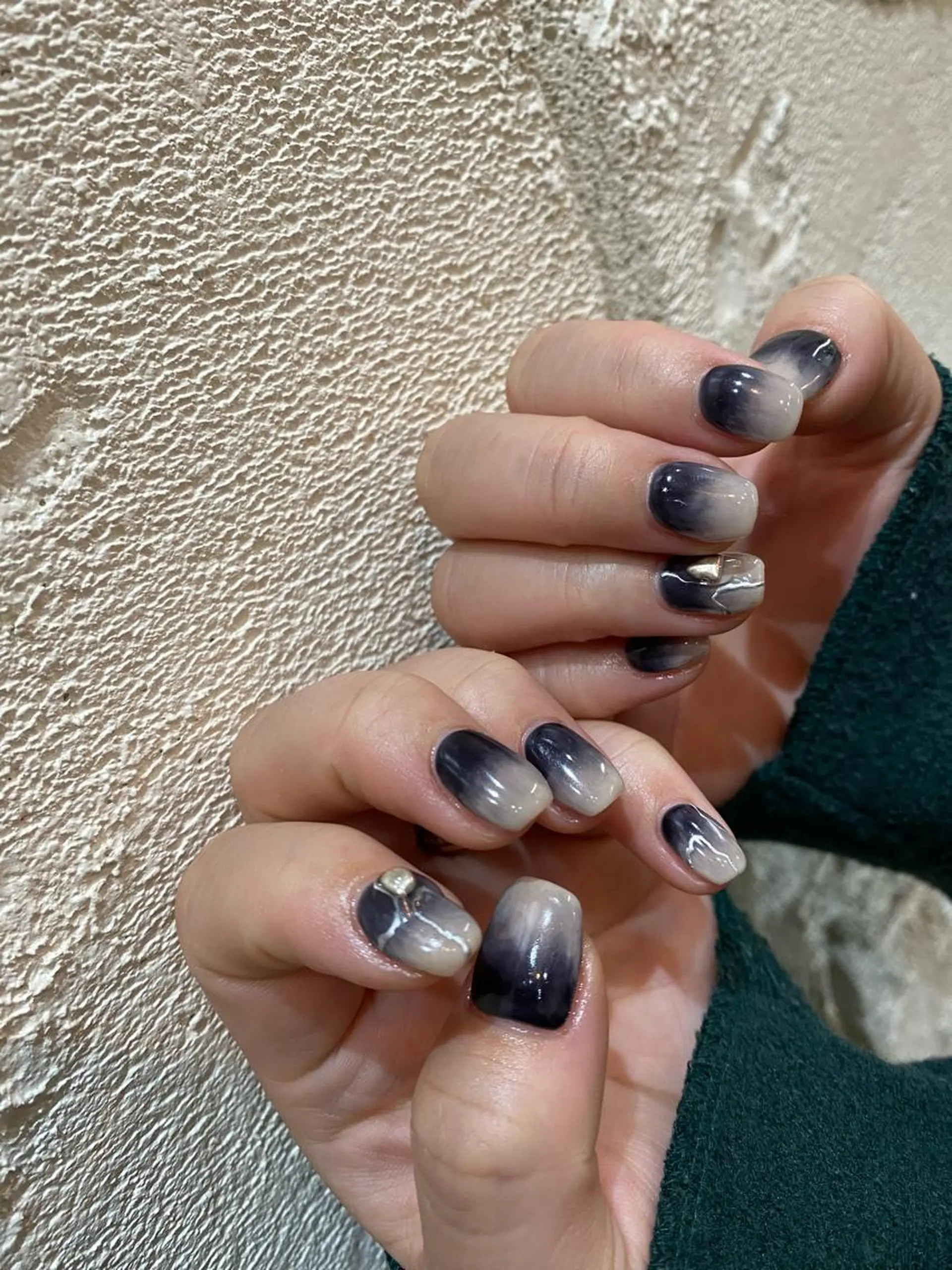 ネイル グラデーション ハンドネイル nable.所属・栗林 実莉のネイルデザイン