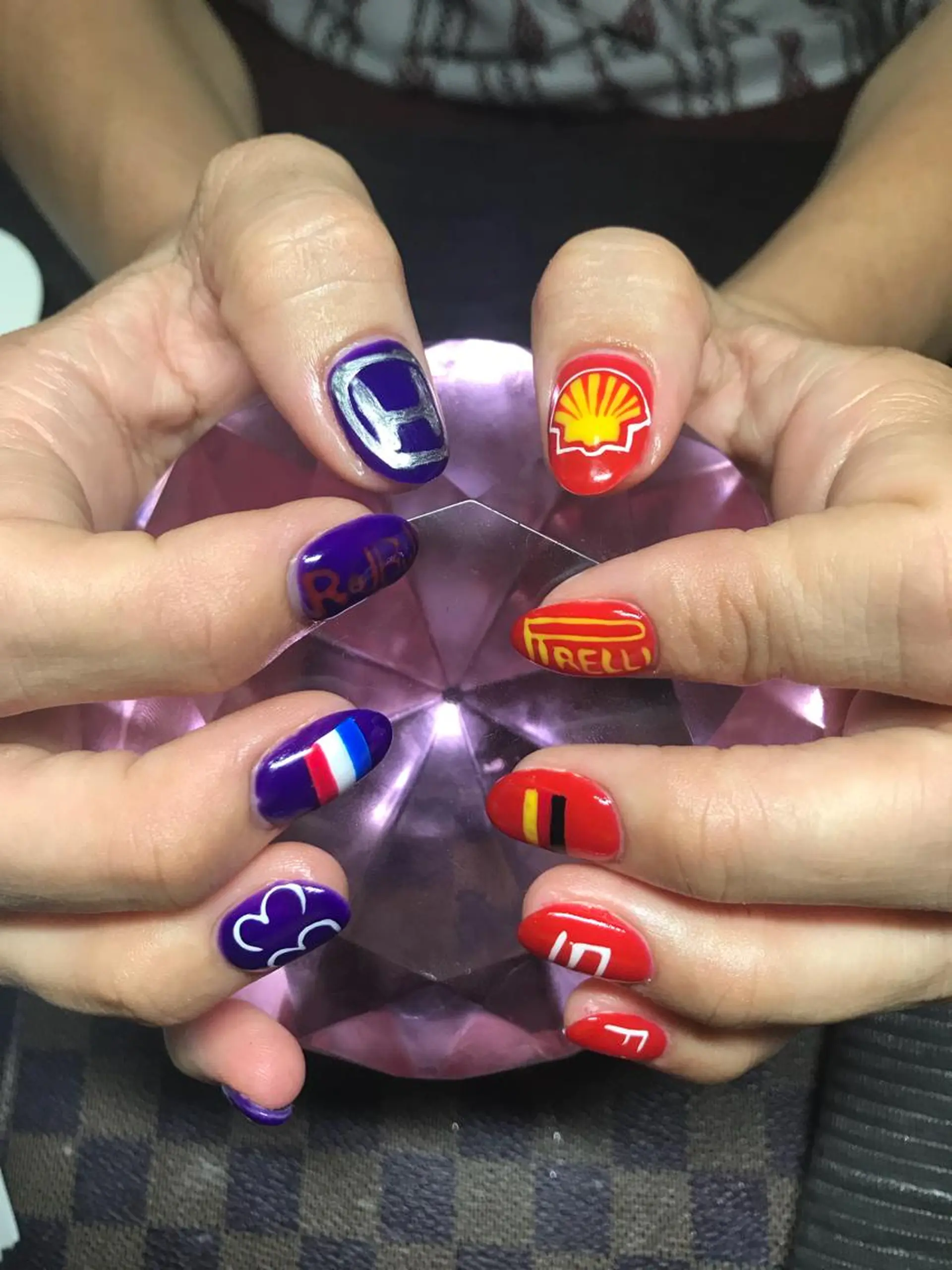 ネイル ハンドネイル みんなの店所属・仲谷 つかさのエステ・リラクイメージ