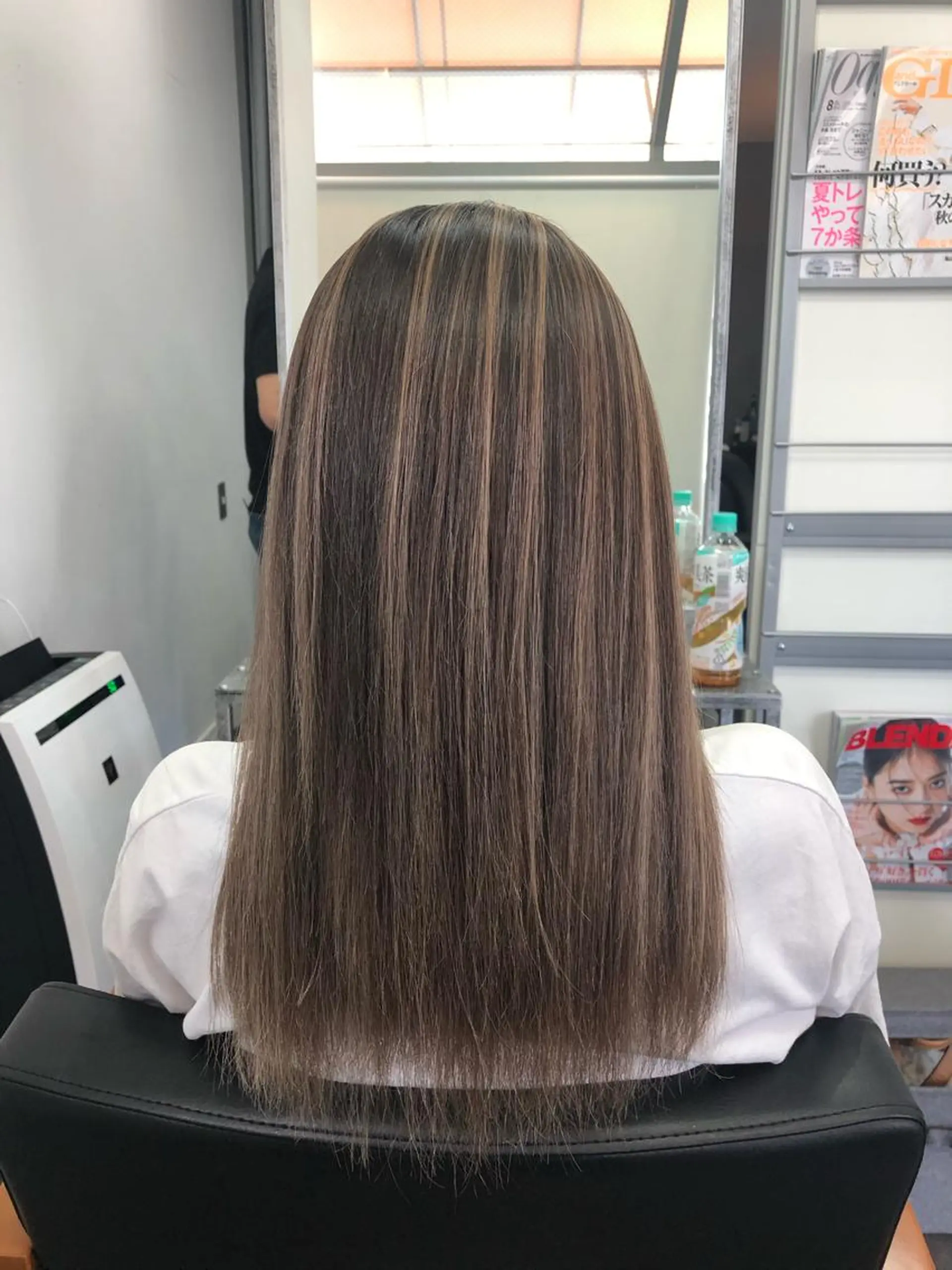ミディアム カラー ヘアアレンジ バレイヤージュ ブリーチ レイヤーカット ヘアカラー トリートメント U&i所属・大塚 貴之のヘアスタイル