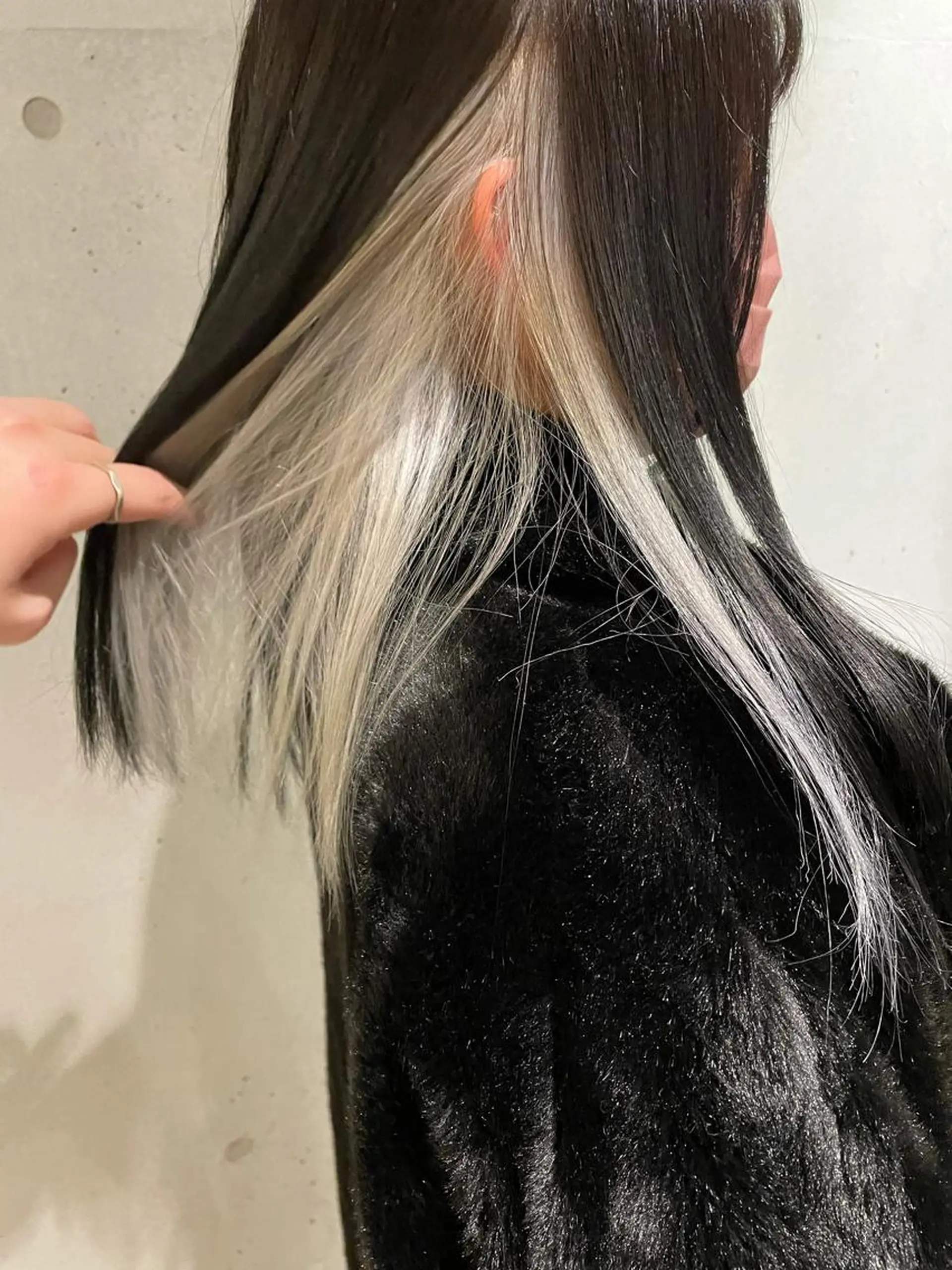 カラー ヘアカラー トリートメント ヘアセット 透明感ブリーチ ハイトーンウエダのヘアスタイル