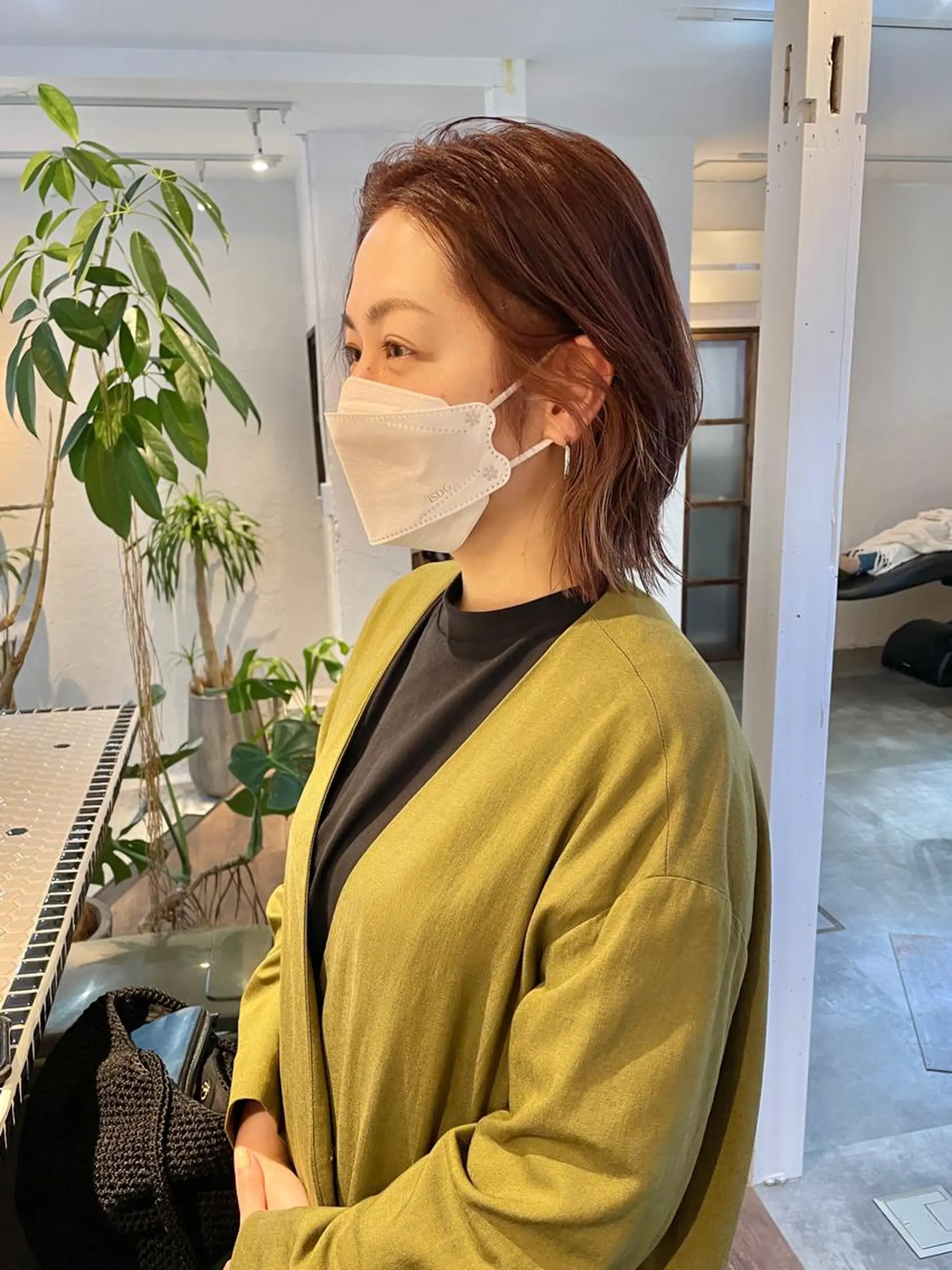 ミディアム カラー 高橋 愛美のヘアスタイル