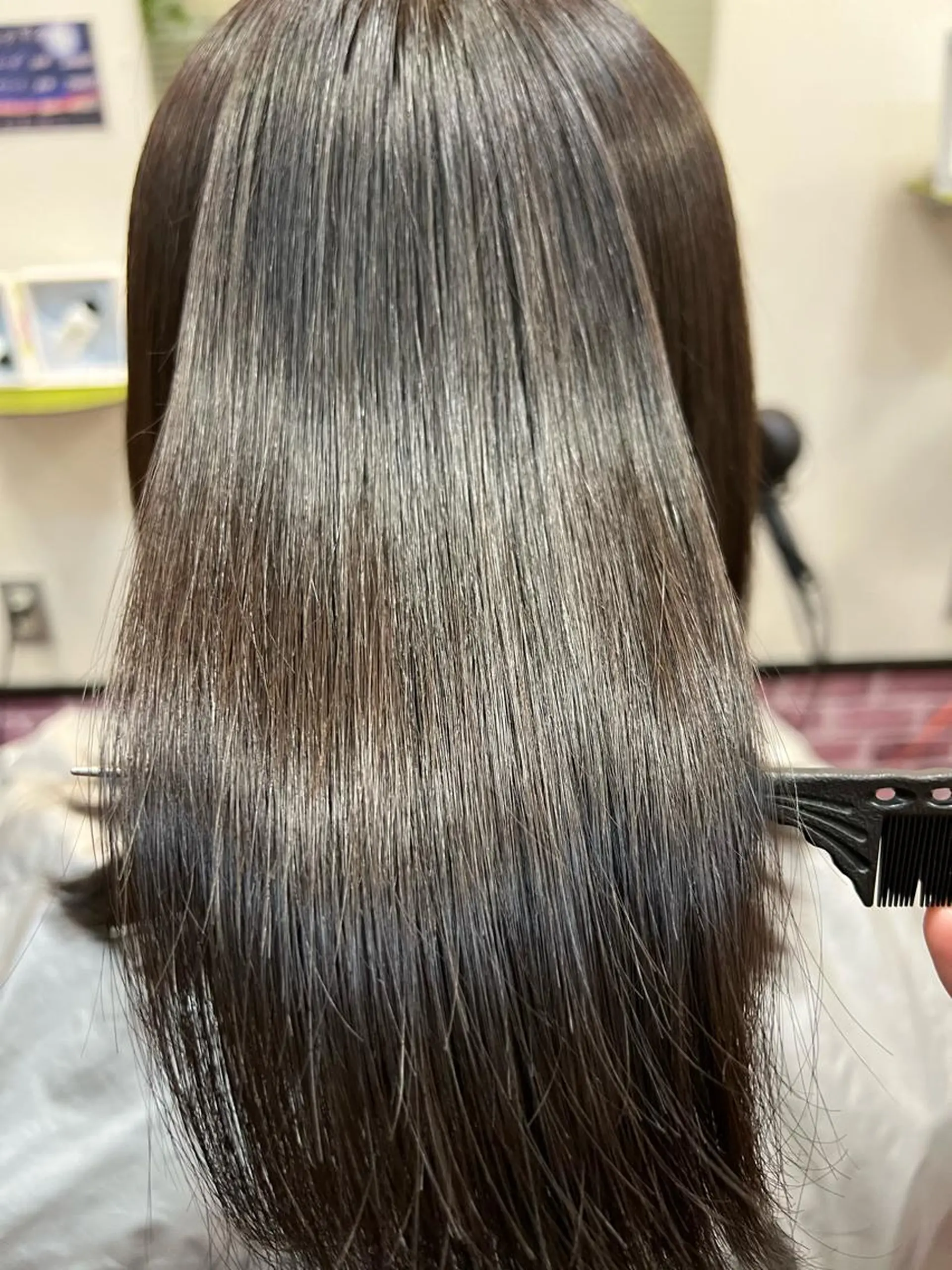 ミディアム 亀田 未有のヘアスタイル