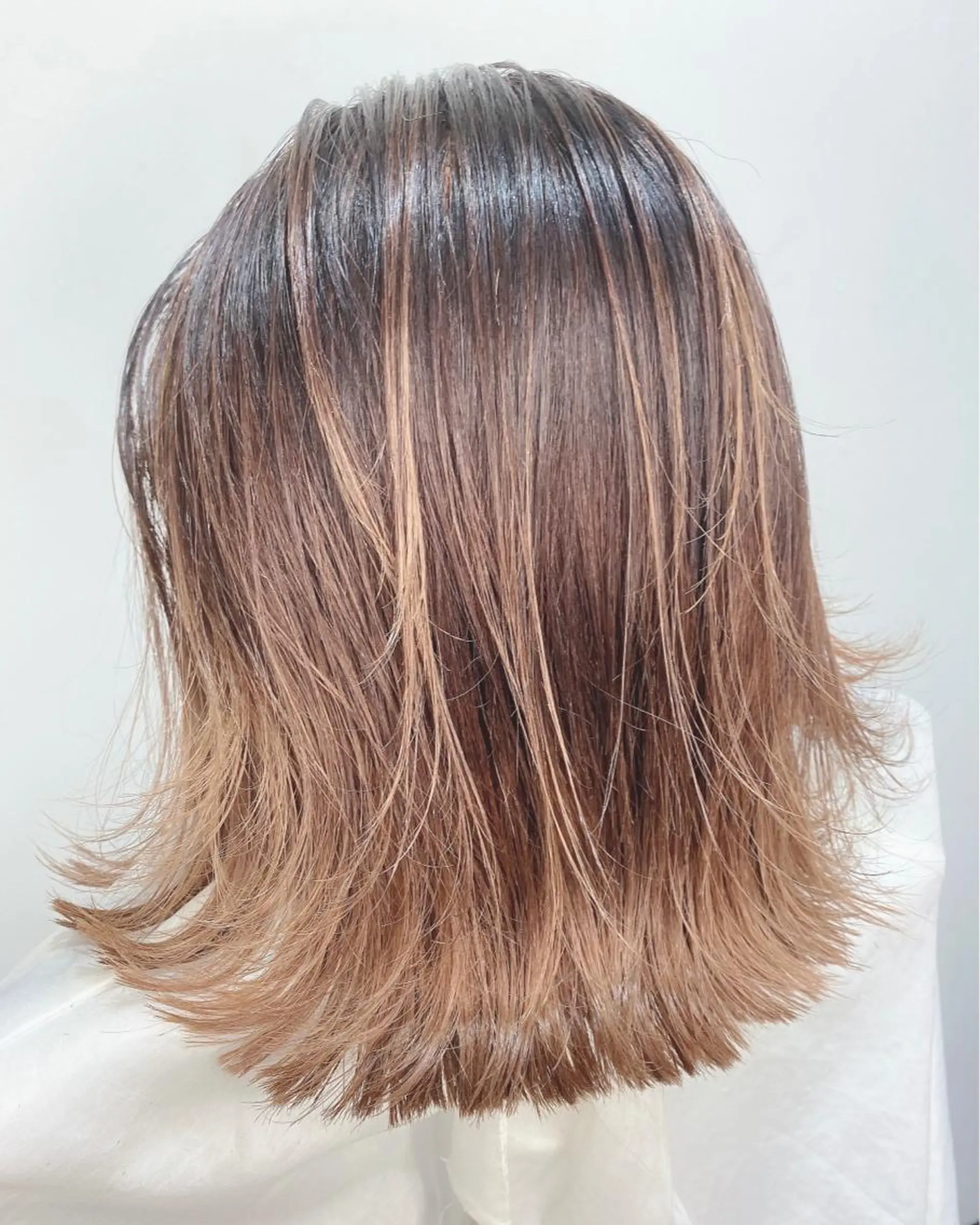 ミディアム カラー バレイヤージュ ベージュカラー ブリーチ オレンジ オレンジベージュ シムラ カイゲンのヘアスタイル