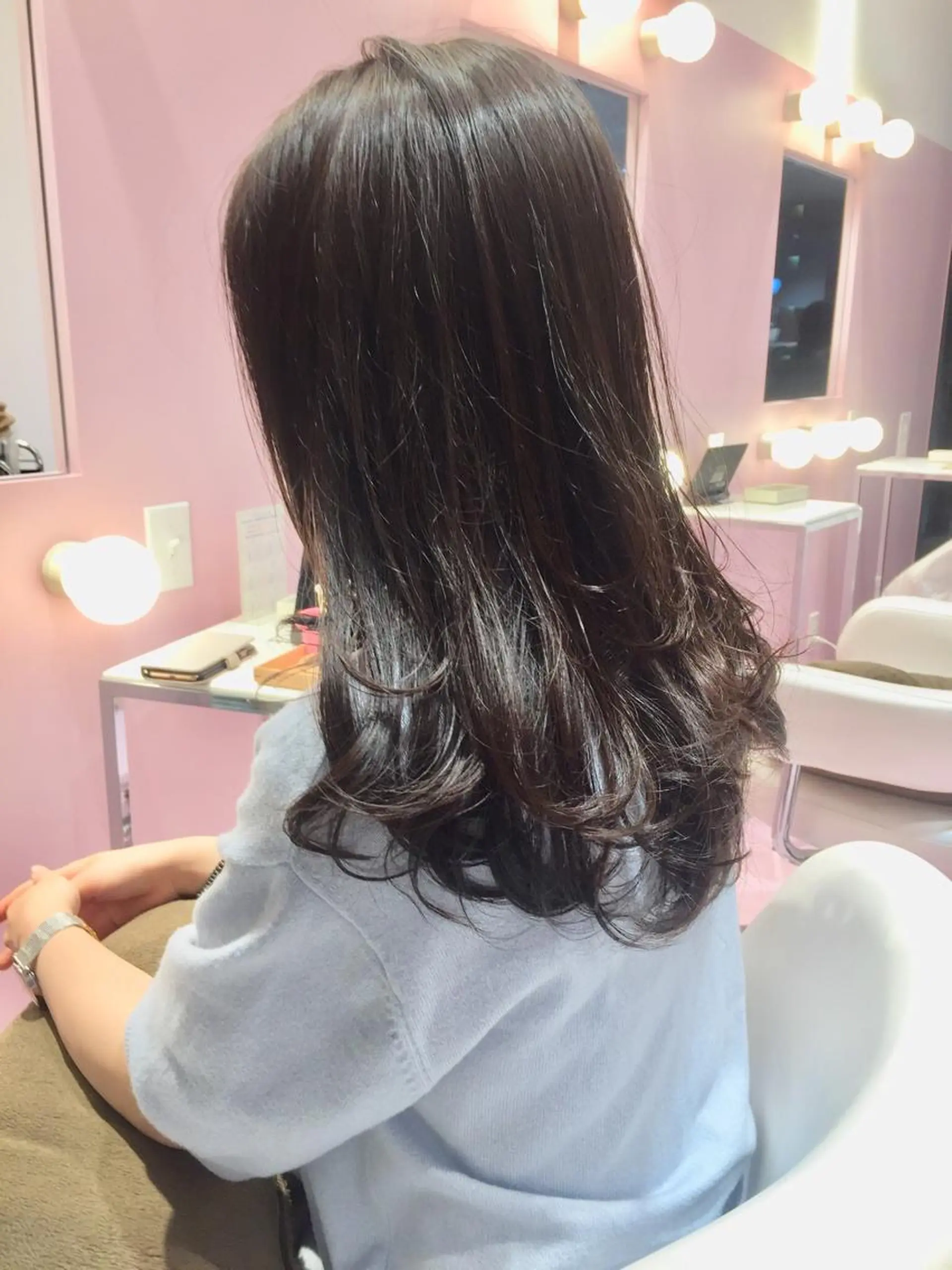 セミロング アッシュ カット ヘアカラー トリートメント 所渉/韓国レイヤー /ウルフカットのヘアスタイル