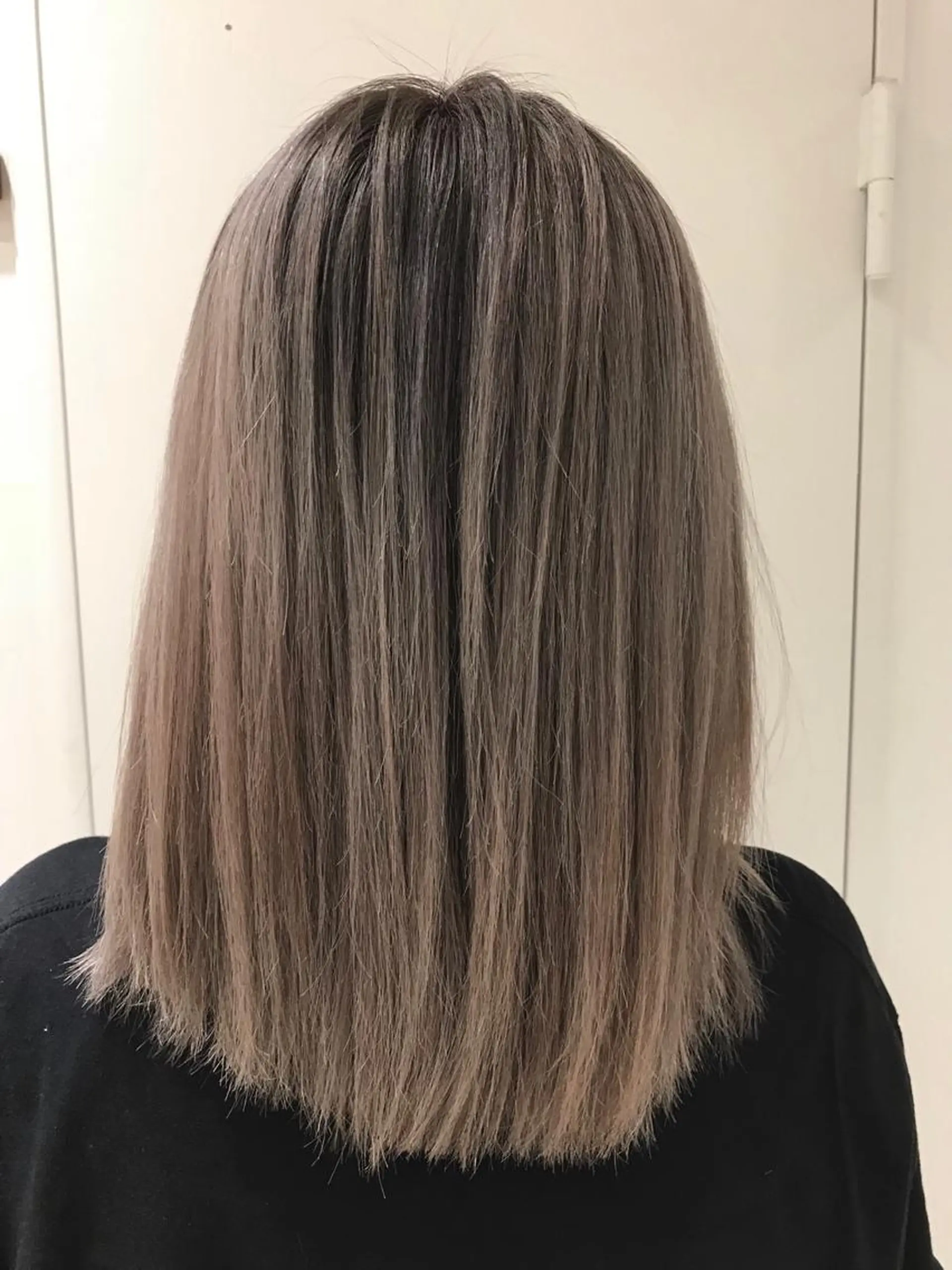 セミロング ヘアカラー トリートメント 渋谷ハイトーン/ デザインカラー阿部のヘアスタイル