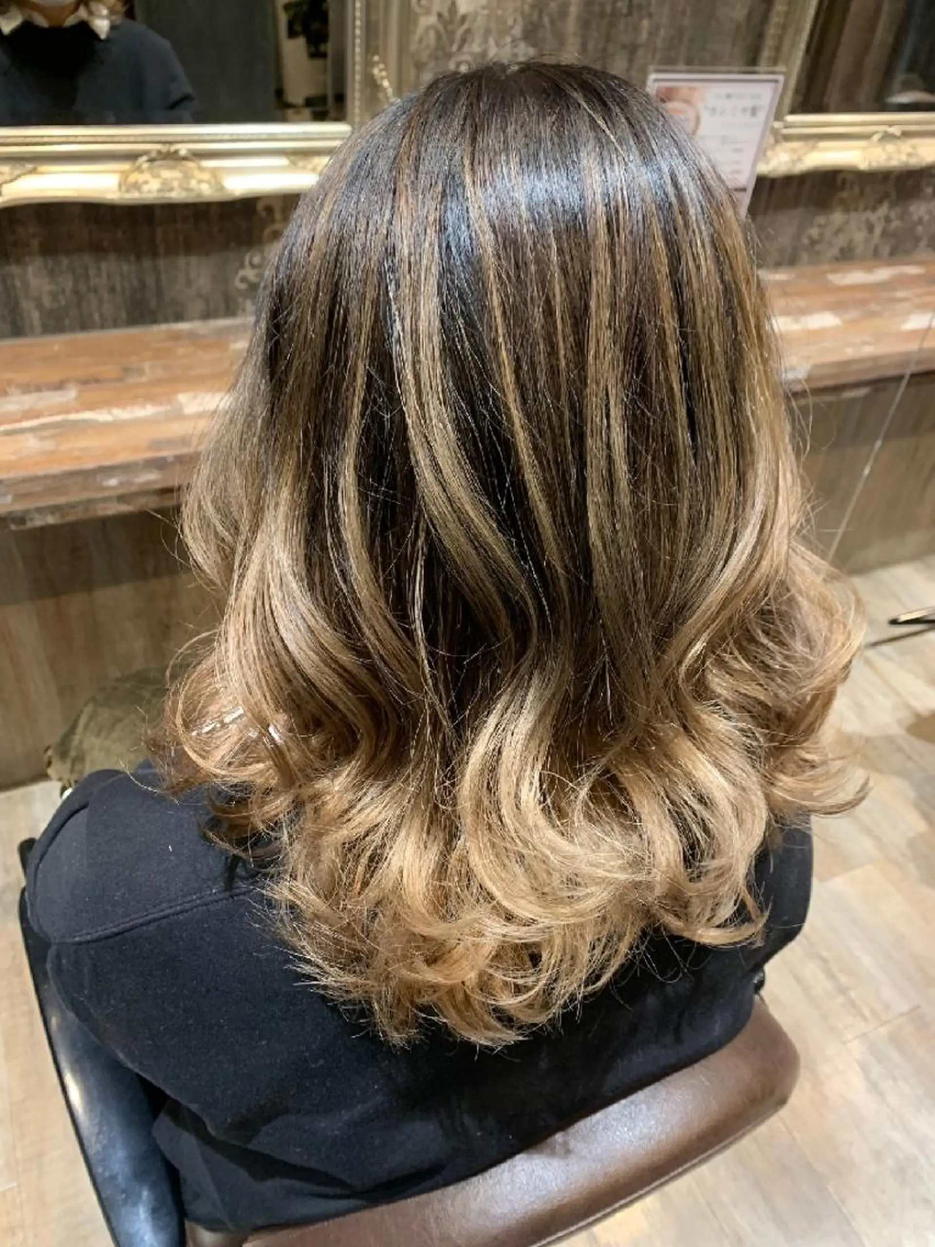 カラー バレイヤージュ HAIRMAKE y21青葉台所属・鈴木 那由人のヘアスタイル