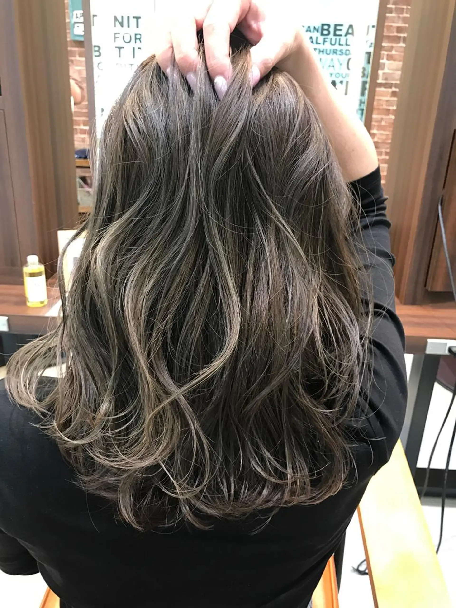 ミディアム カラー カット ヘアカラー 松本 明日可のヘアスタイル