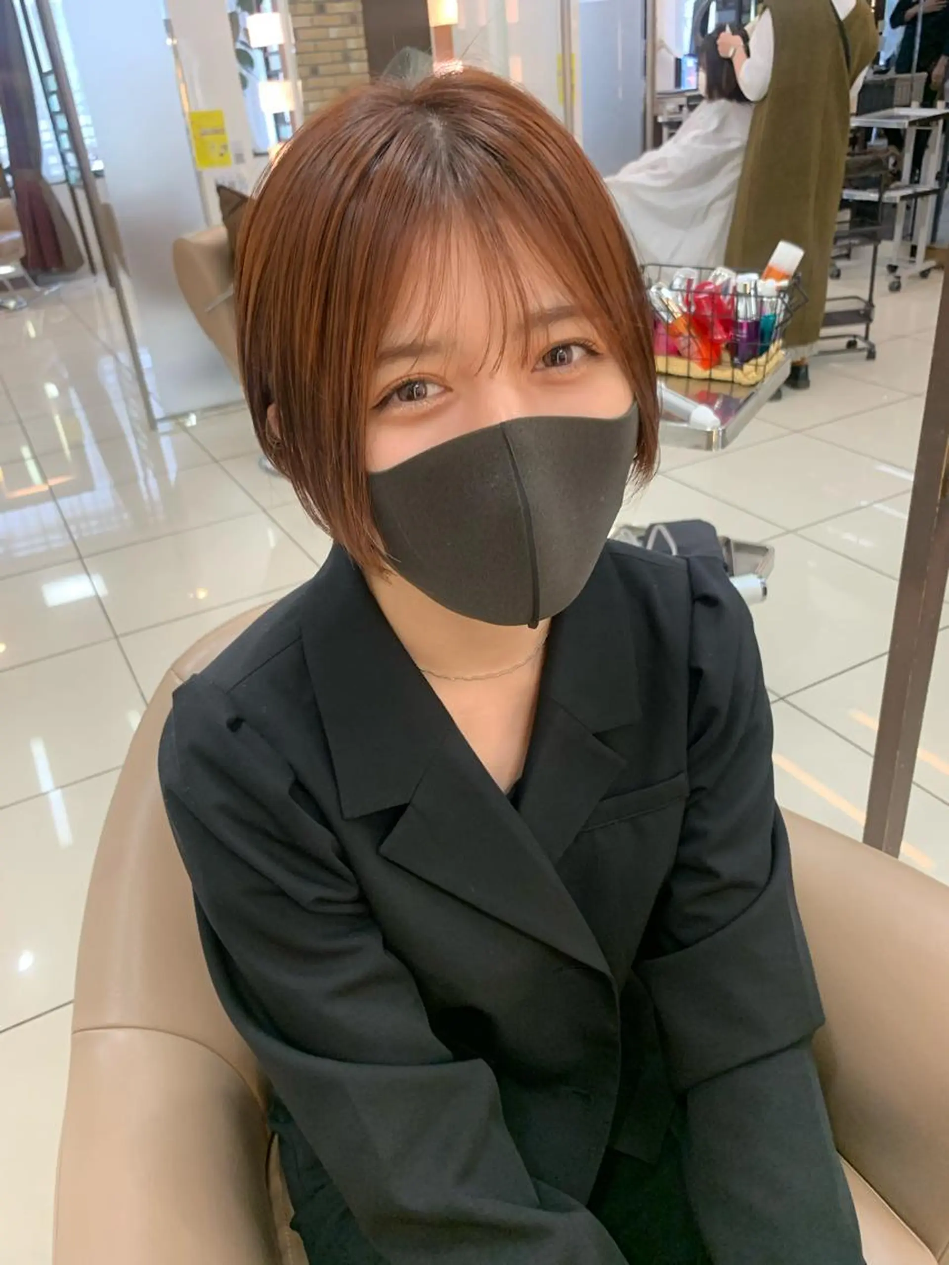 ショート カラー 羽エクステ🩷 🤍まき🤍のヘアスタイル