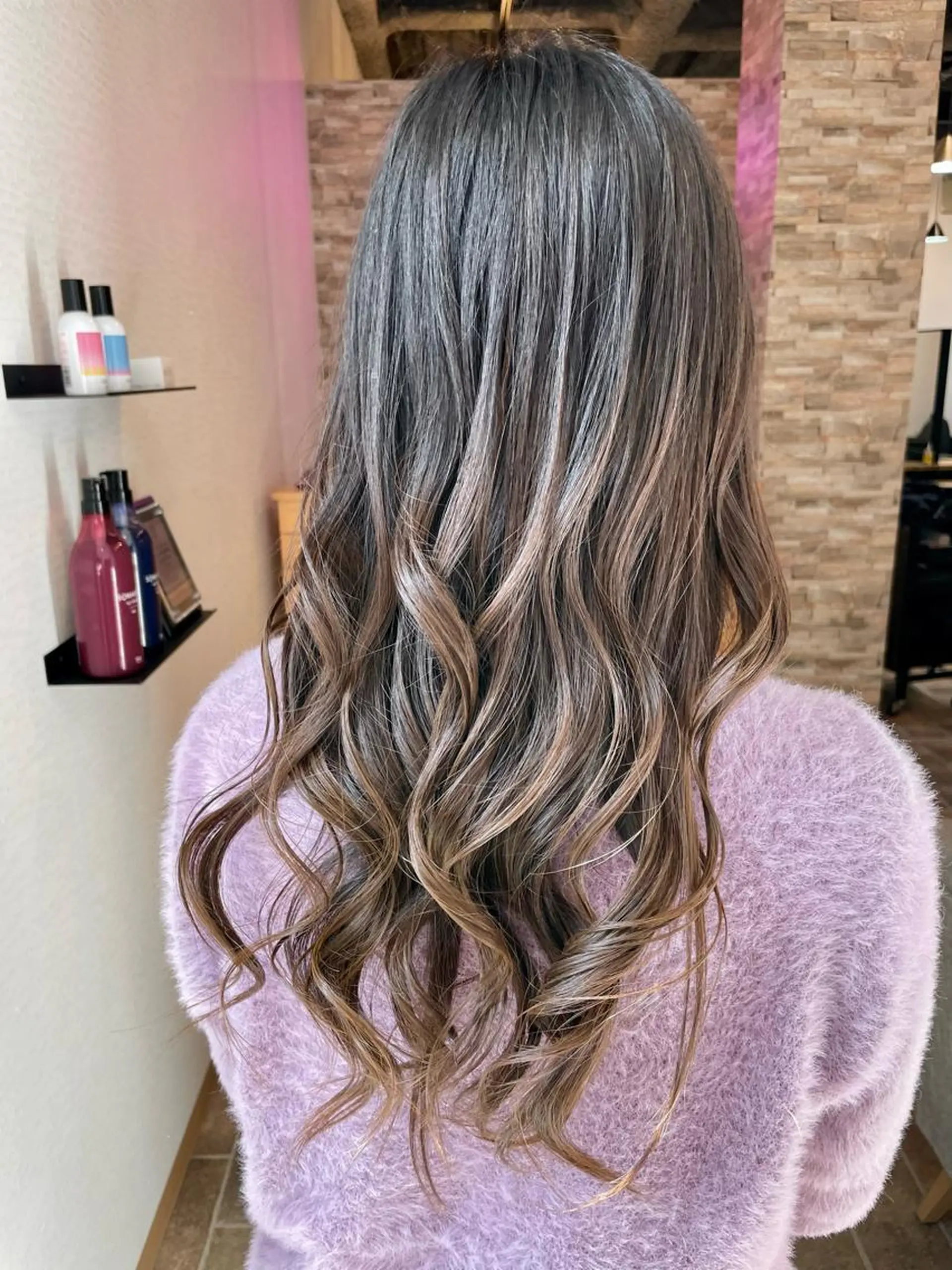 ロング SALOWIN心斎橋Suite店所属・洗っても取れない 髪質改善|OJIROのヘアスタイル