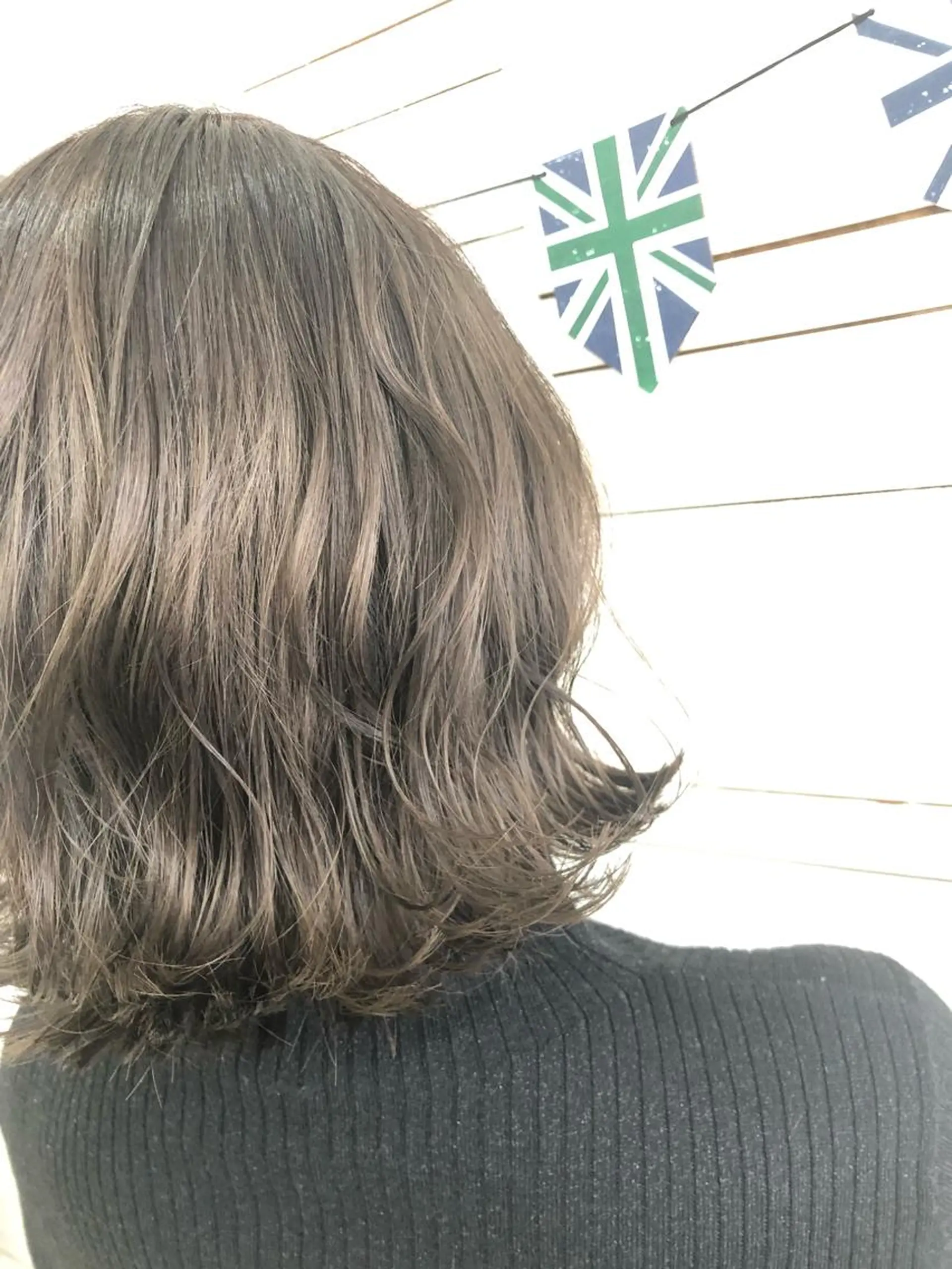 カラー ○HITOMI ○のヘアスタイル