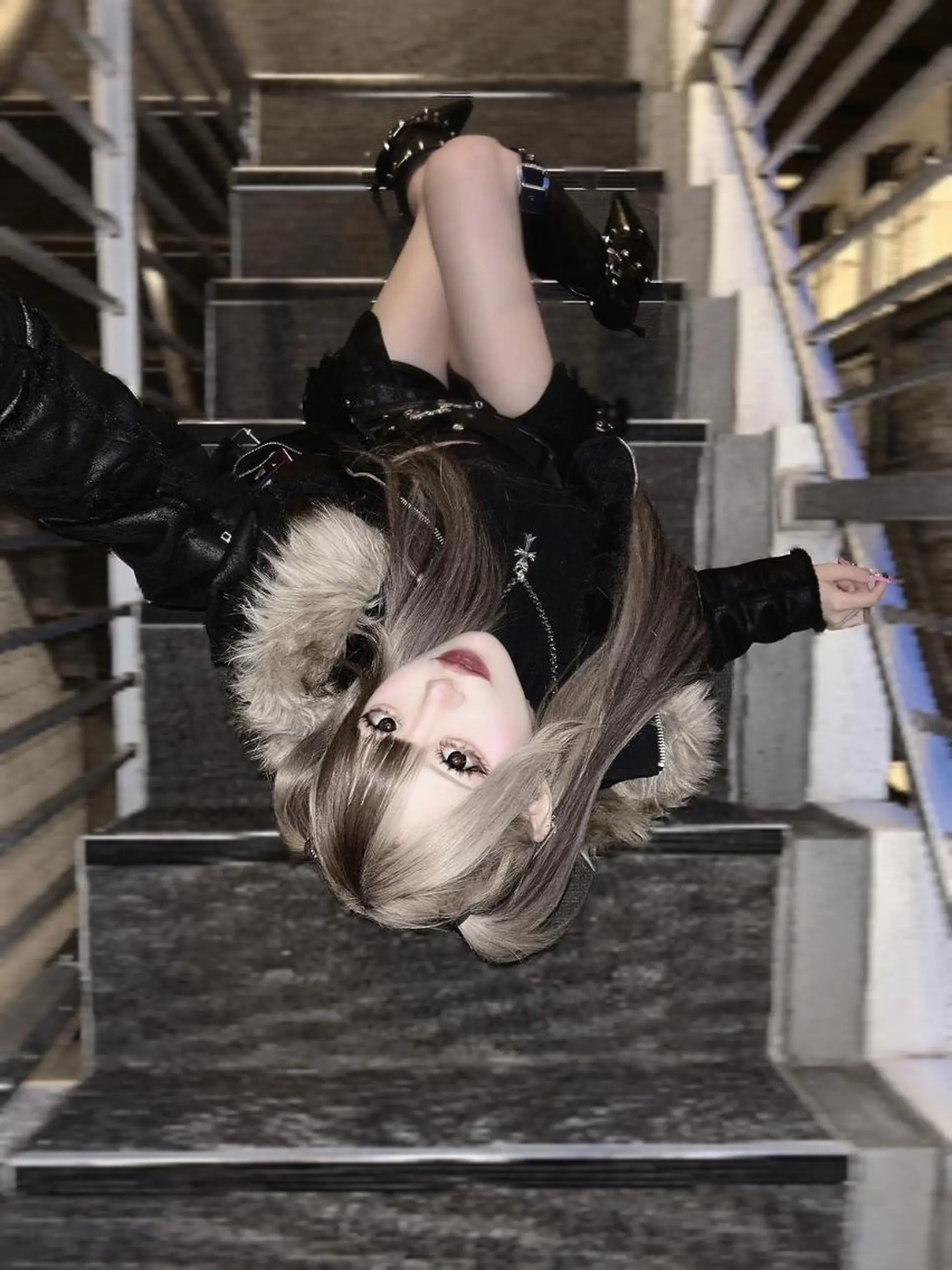 カラー ロング シールエクステ ブリーチ ハイトーンカラー エクステ レイヤーカット ホワイト&レイヤーカ ットエクステ長畠俊輔のヘアスタイル