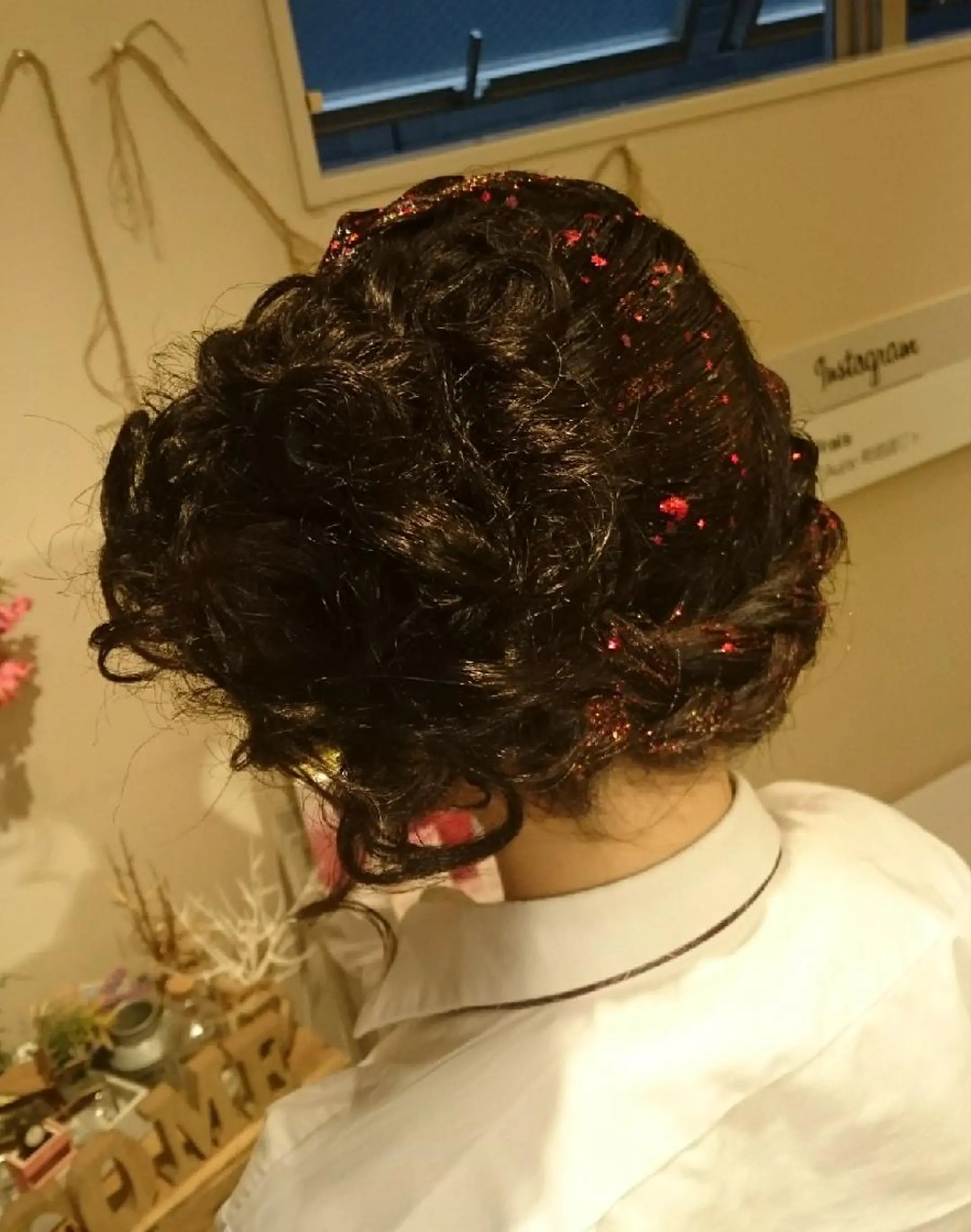 ヘアアレンジ セミロング カチューシャ ヘアセット/髪質改善 /カラー/TADOのヘアスタイル