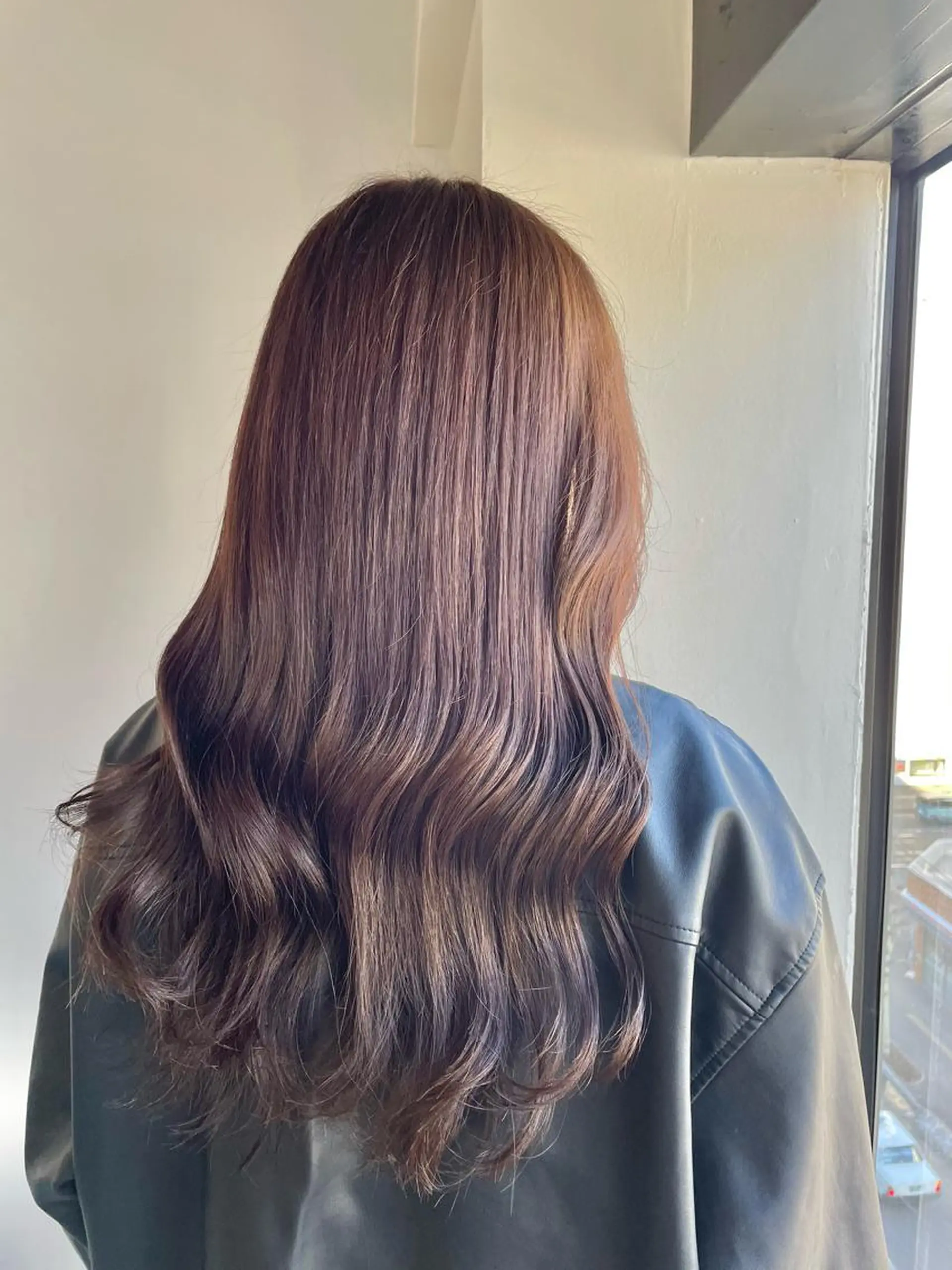 セミロング カラー La fith hair ray 札幌店所属・顔まわり/W カラー/リョウのヘアスタイル