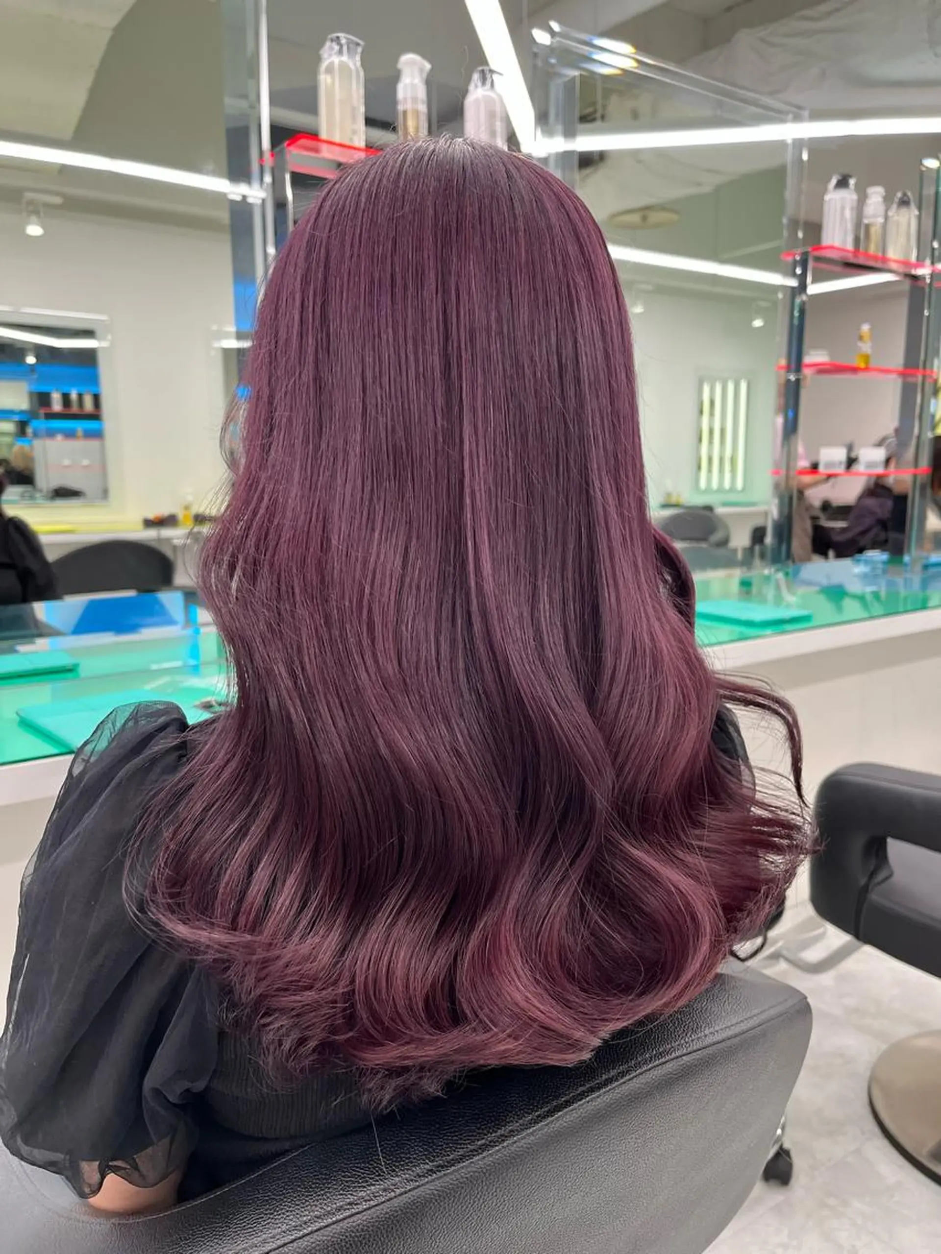 セミロング カラー ヘアカラー ヘアセット ワインレッド 🍒KAHOのヘアスタイル