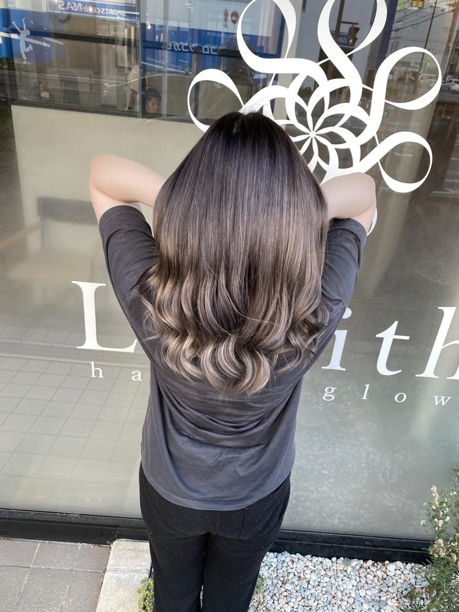 ロング カラー ヘアアレンジ Belle hair Design青野大貴のヘアスタイル