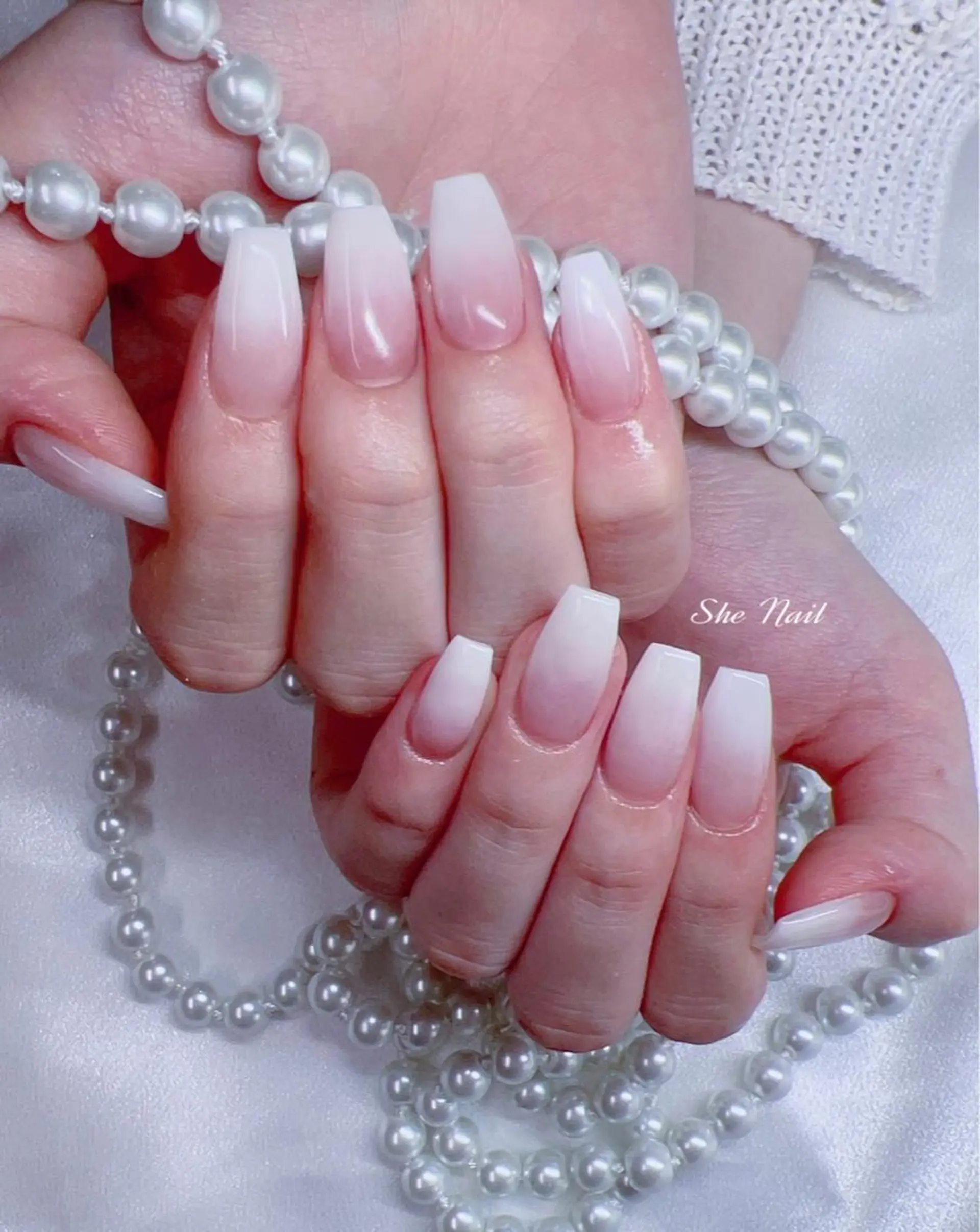 ネイル チークネイル フレンチネイル ガラスフレンチ キラキラネイル 韓国ネイル She Nail所属・ISA_ BELLAのネイルデザイン