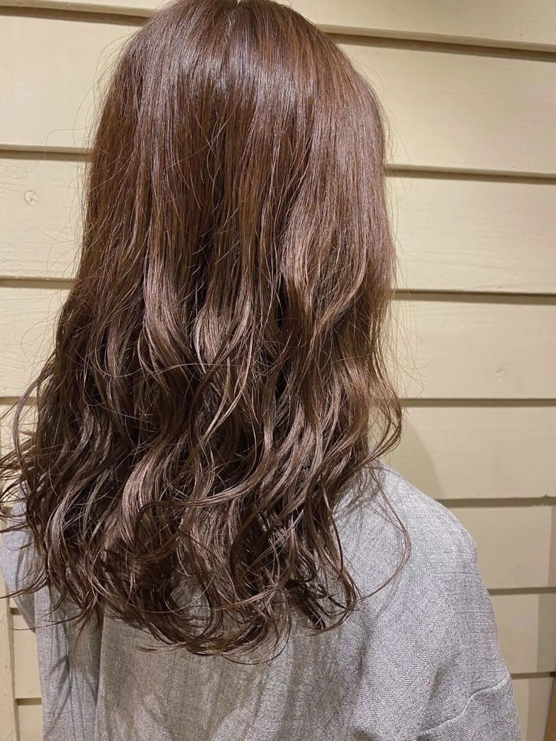 ロング パーマ デジタルパーマ カット パーマ トリートメント 吉田 光佑のヘアスタイル