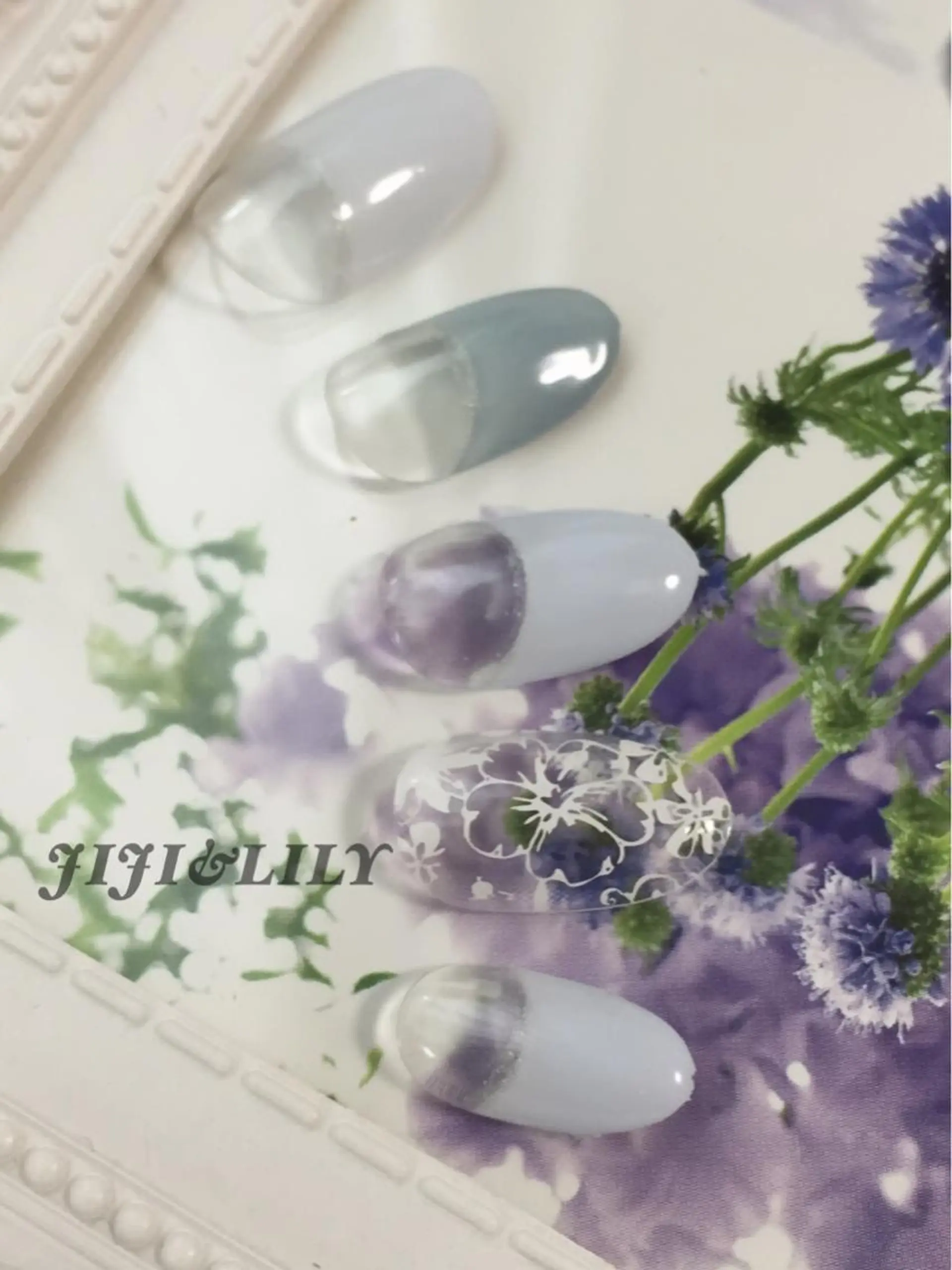 ネイル フレンチネイル 逆フレンチ 豊田 圭子のネイルデザイン