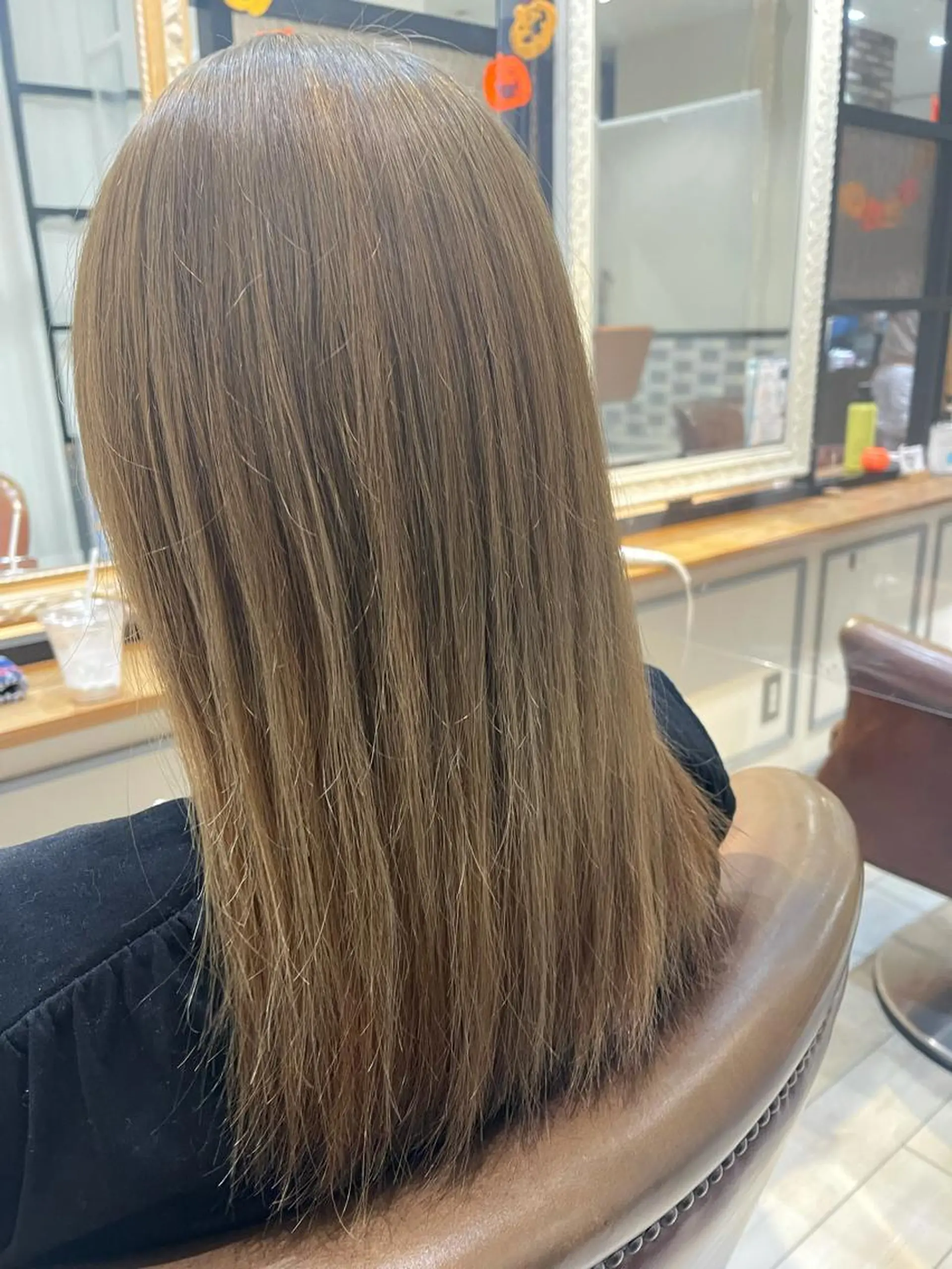 セミロング カラー ブラウンカラー ミルクティーブラウン ☁Neolive .Ayana✂️のヘアスタイル