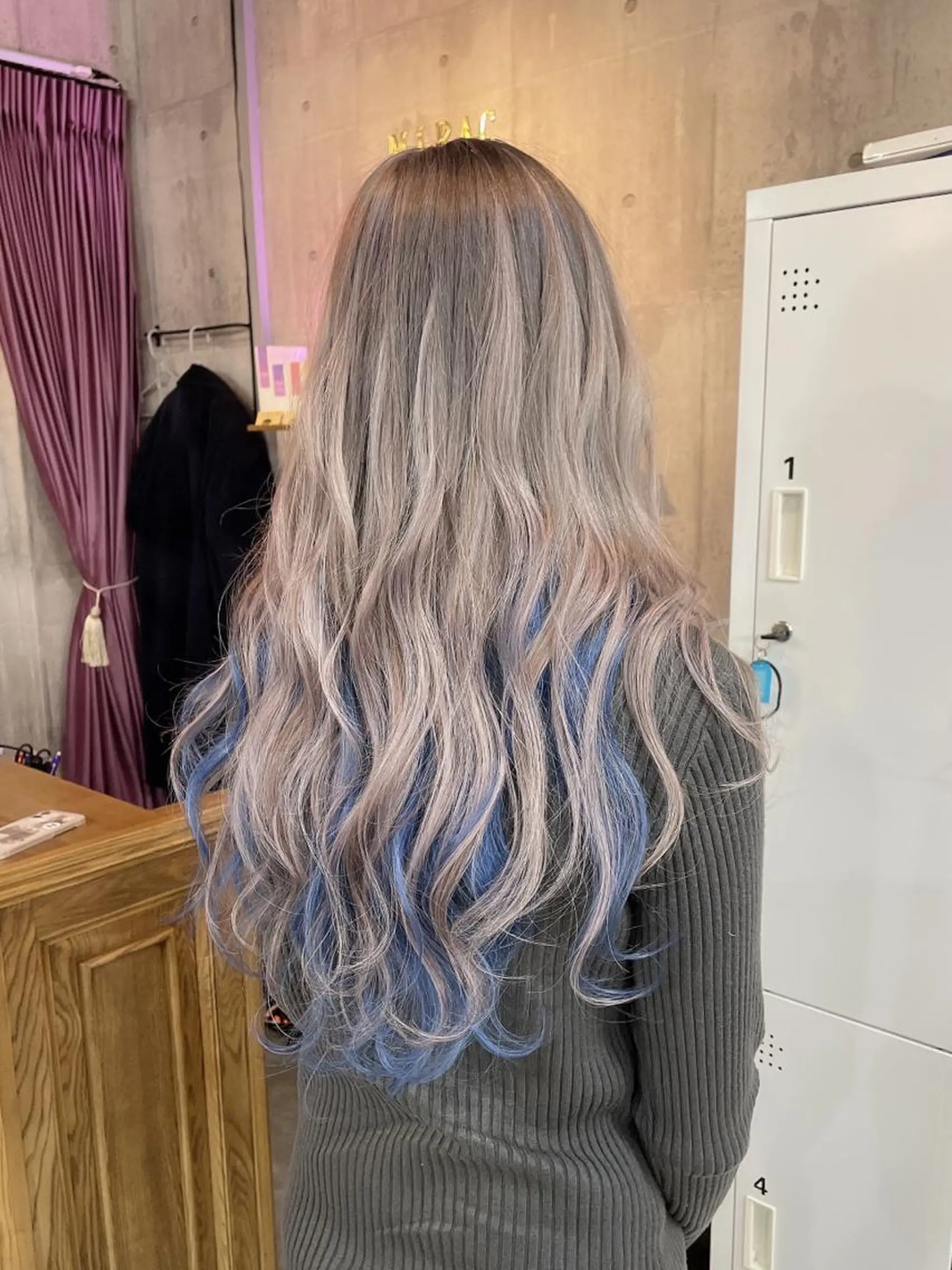 ロング シールエクステ アッシュ エクステ ロング MIRAC河原崎 透【代表/オーナー】のヘアスタイル