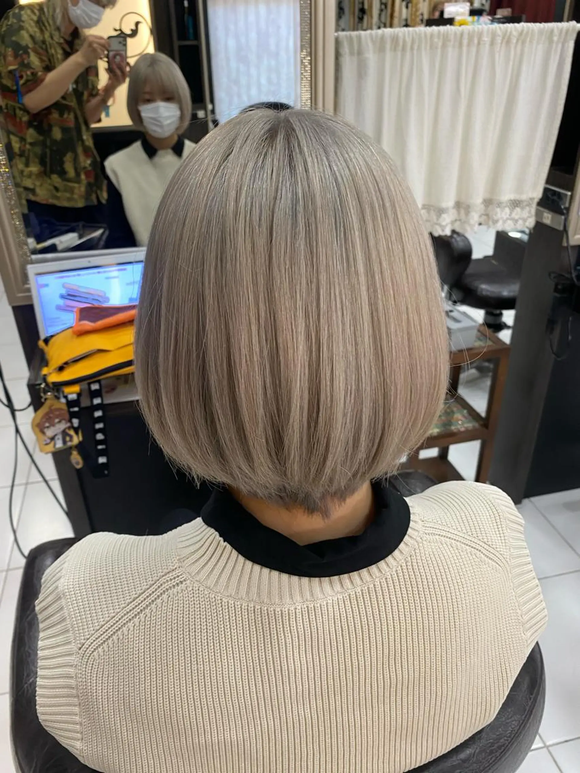 ショート カラー ベージュカラー ホワイトベージュ ホワイト/店長/カラ ー講師/錦糸町/岩崎のヘアスタイル