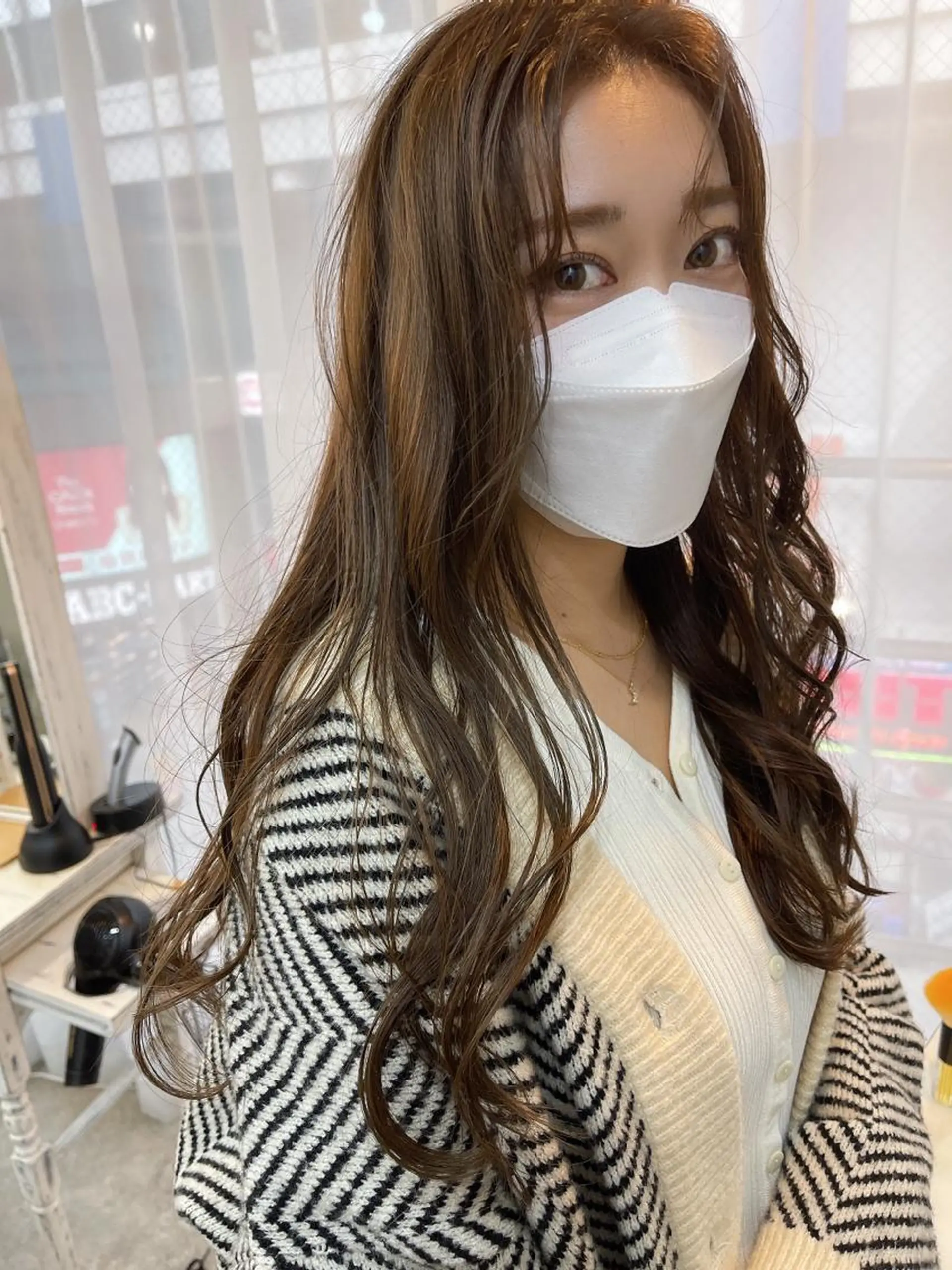 ロング カラー ブリーチ ブリーチなしカラー 顔まわりレイヤー/ bob及川亜沙美のヘアスタイル