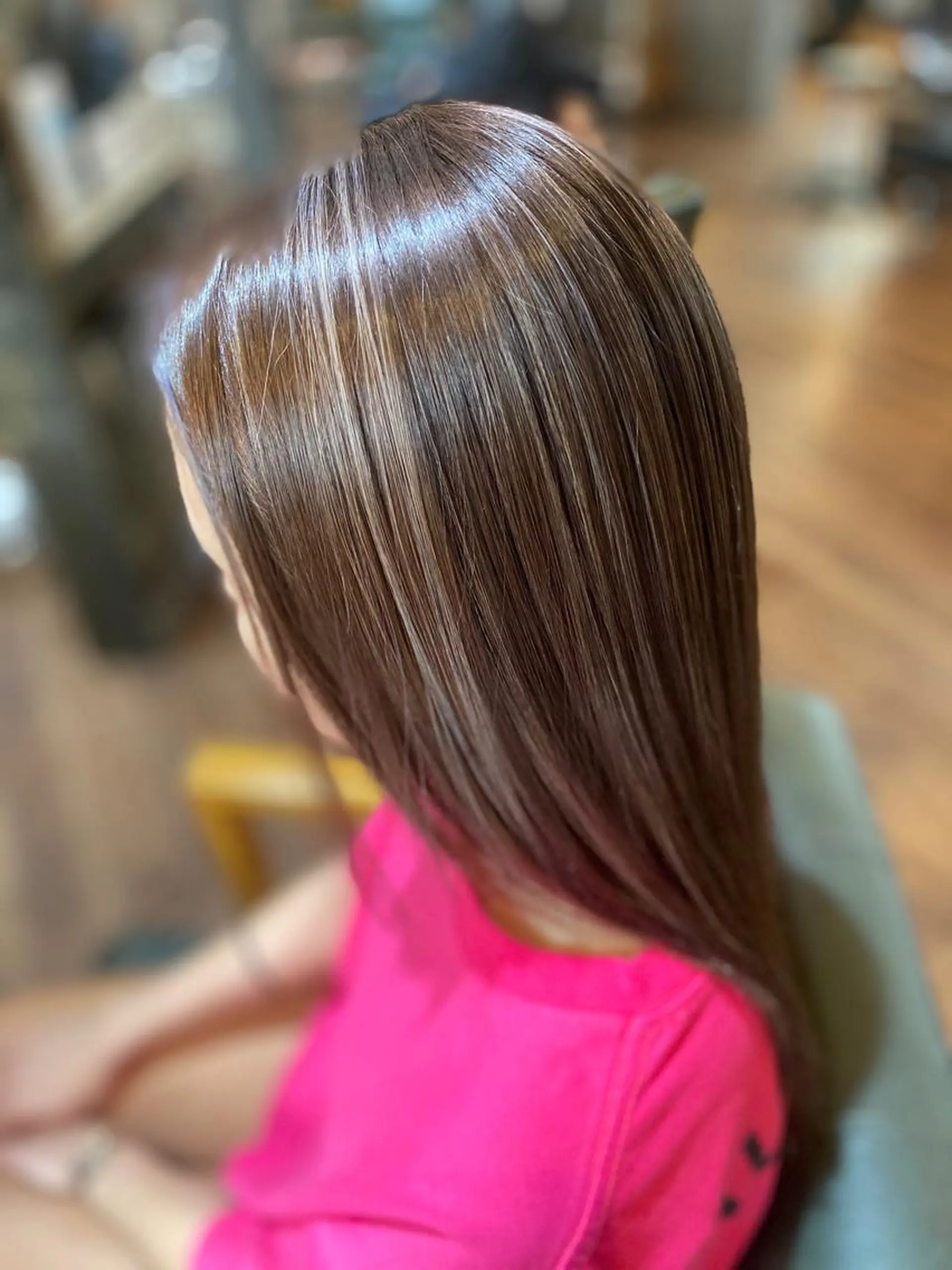 セミロング ハイライト ハイライト/インナー /ブリーチ/レイヤーのヘアスタイル