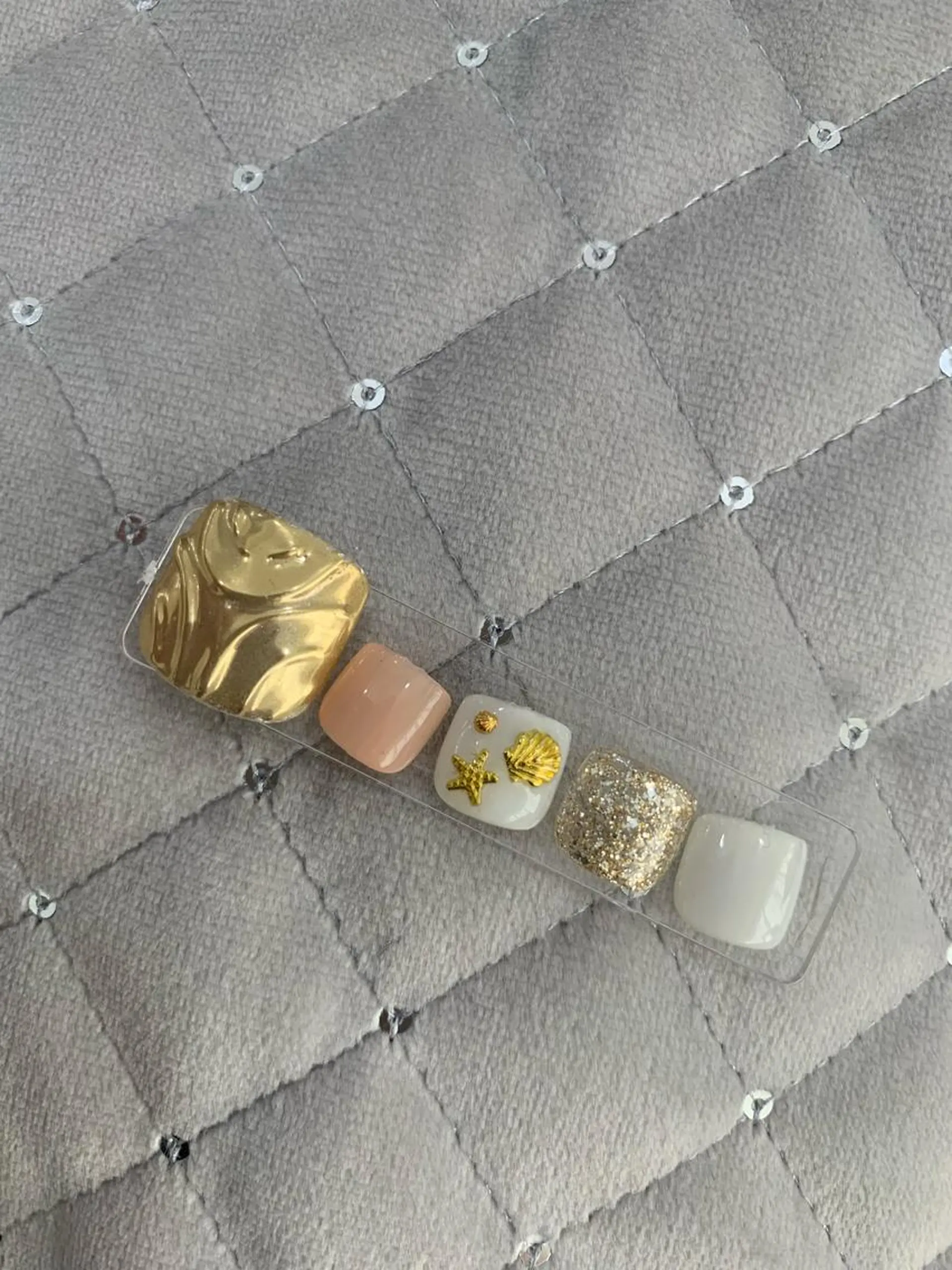 ネイル フットネイル 💅ネイルハウス🏡 🎀TOMO🎀のネイルデザイン