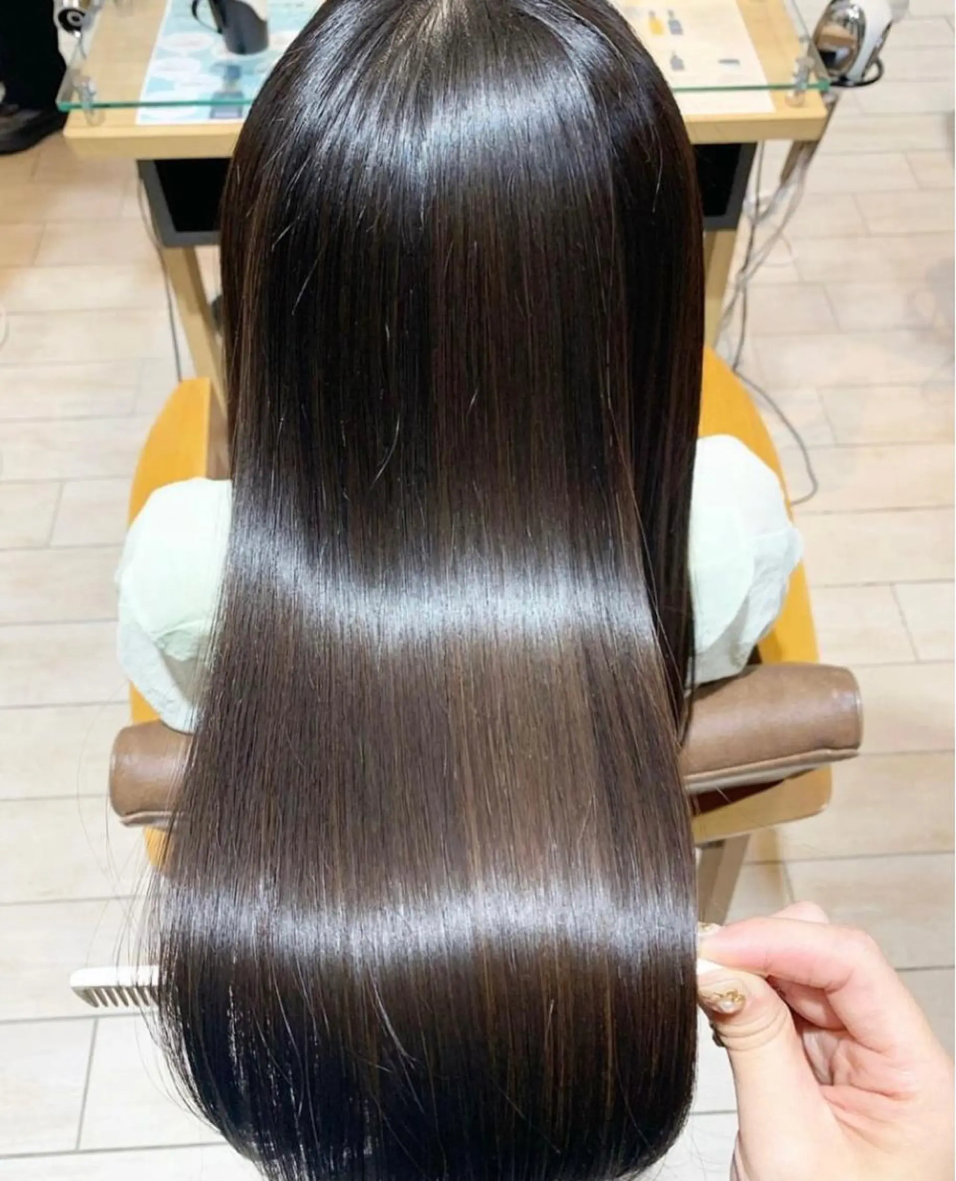 ロング カラー パーマ ヘアアレンジ トリートメント 酸熱トリートメント まろやかベージュ／ 大上なおみのヘアスタイル