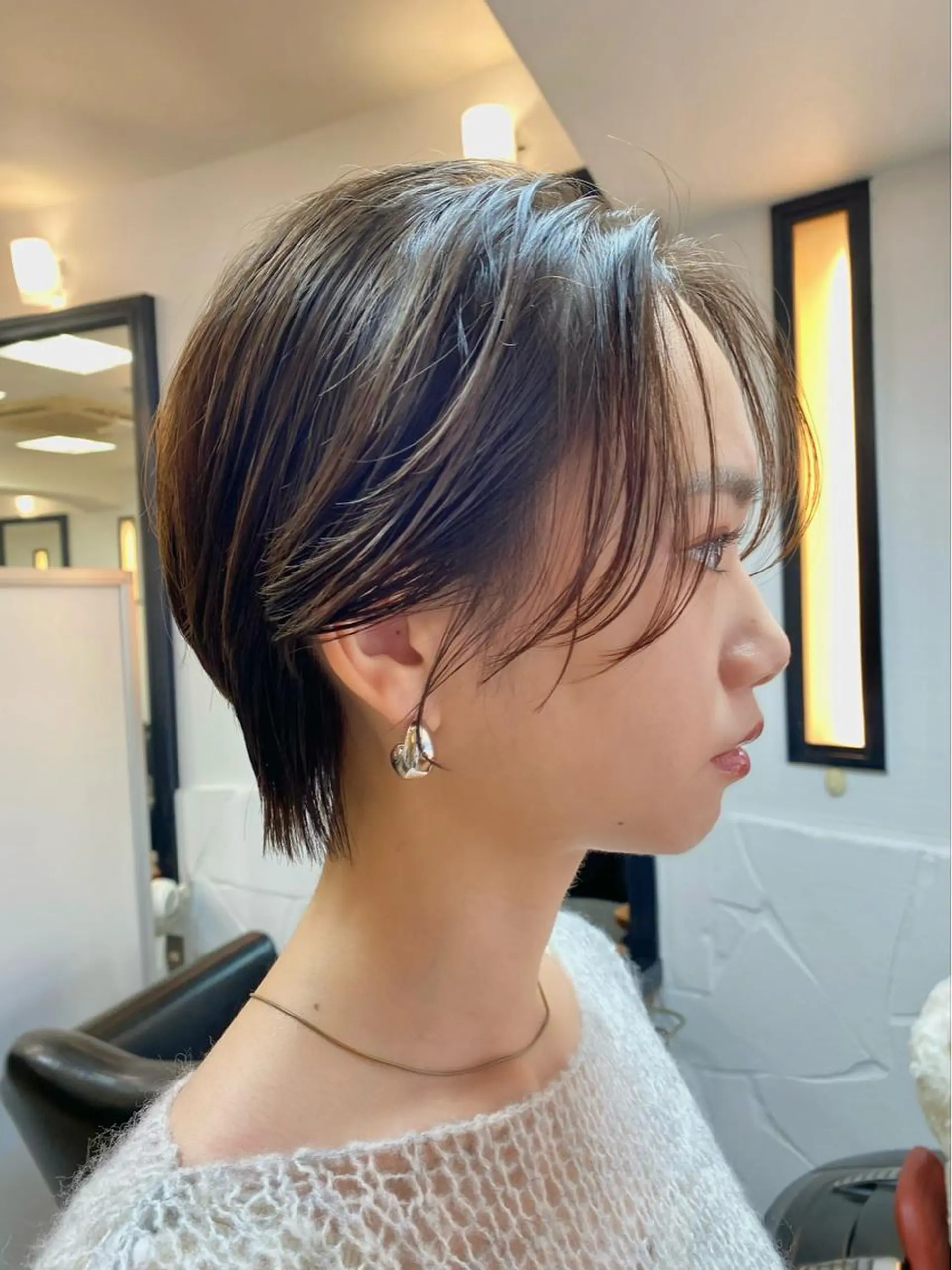 ショート カラー ハンサムショート ショートヘア カット ヘアカラー トリートメント ボブ/縮毛矯正/ レイヤー/塚田のヘアスタイル