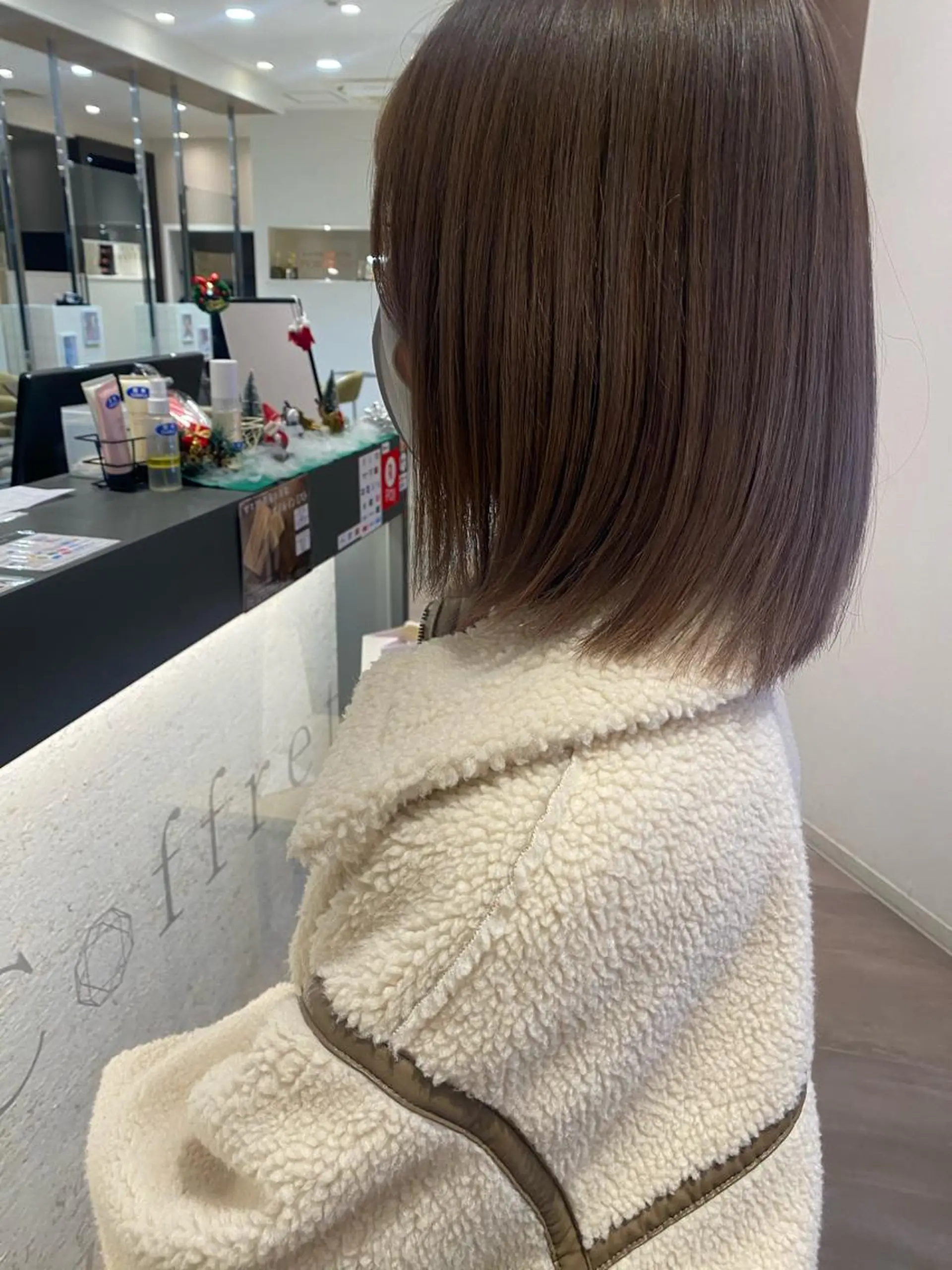 ミディアム ヘアカラー トリートメント ✨10000円以内で 叶う艶髪✨のヘアスタイル