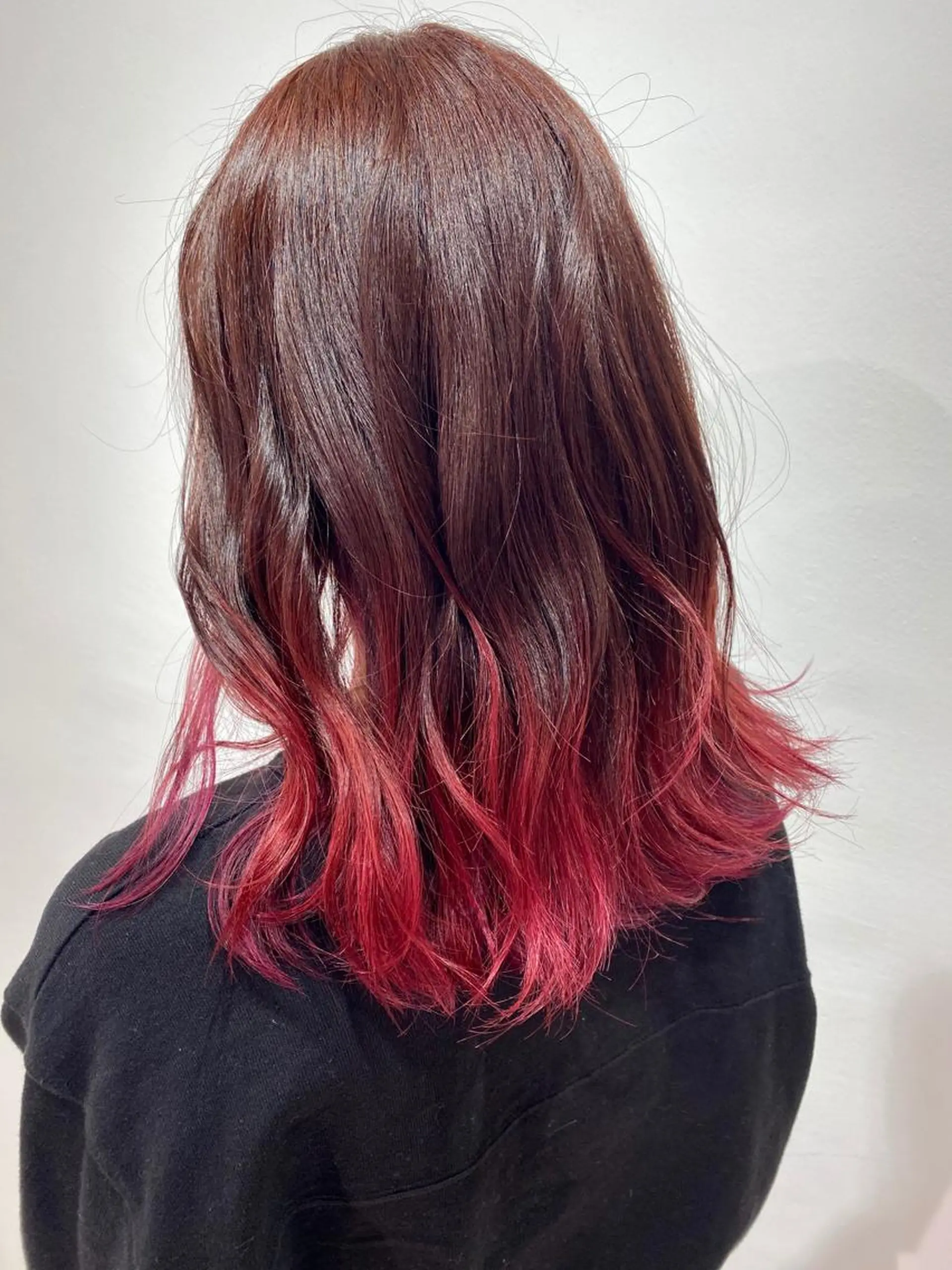 ミディアム カラー グラデーションカラー ピンクカラー VANCY所属・uchida daikiのヘアスタイル