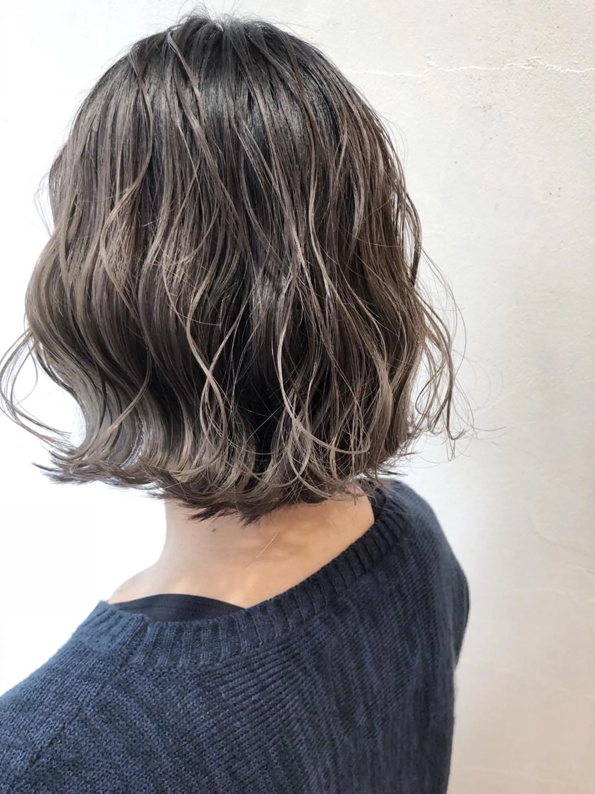 ショート カラー ボブ カット特化柏駅 徒歩3分LOUのヘアスタイル