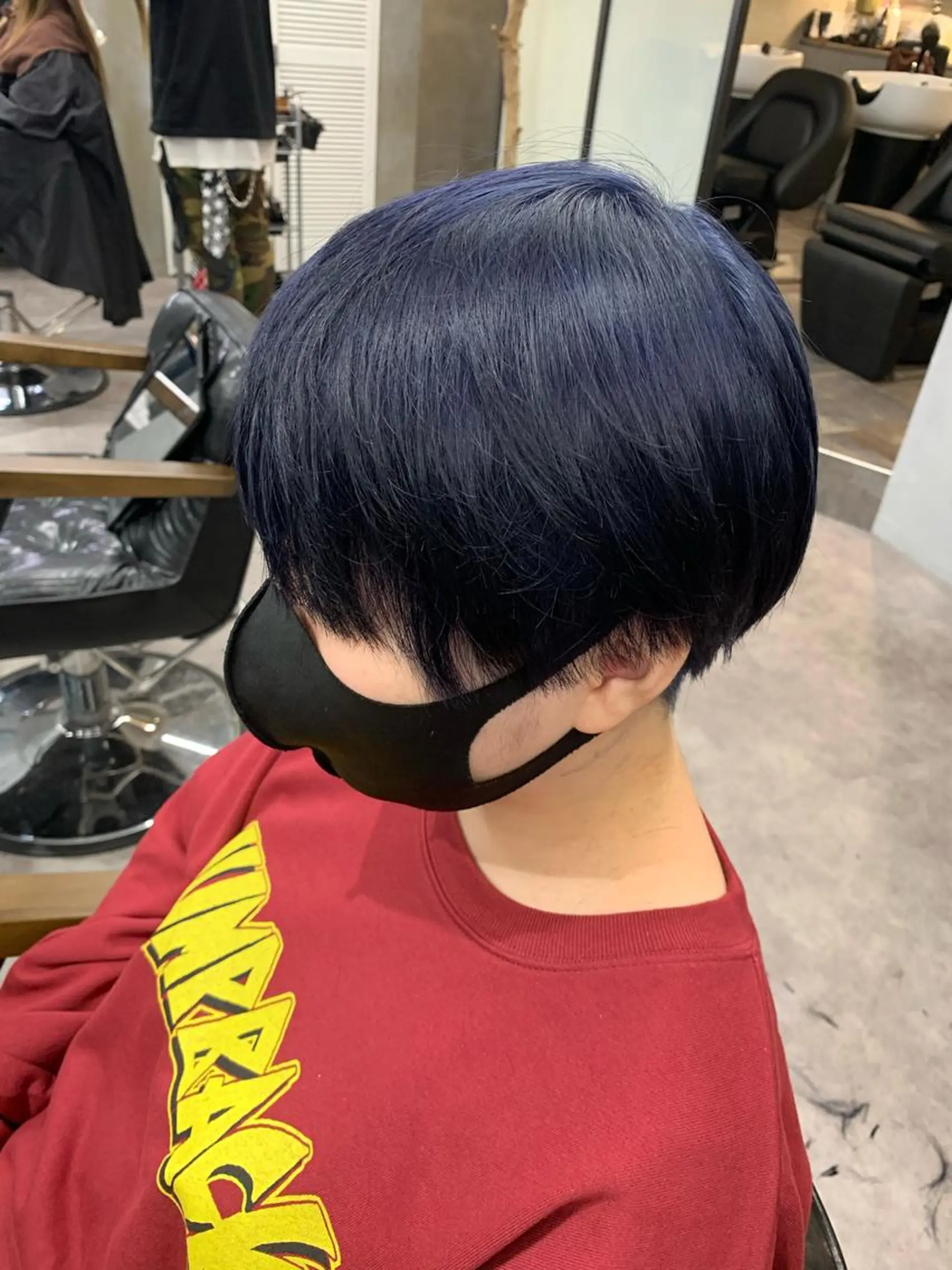 ショート カラー メンズ メンズブリーチ ブリーチ ネイビーカラー ヘアカラー トリートメント 🌻【ショート特化 美容師】いつき🌻のヘアスタイル