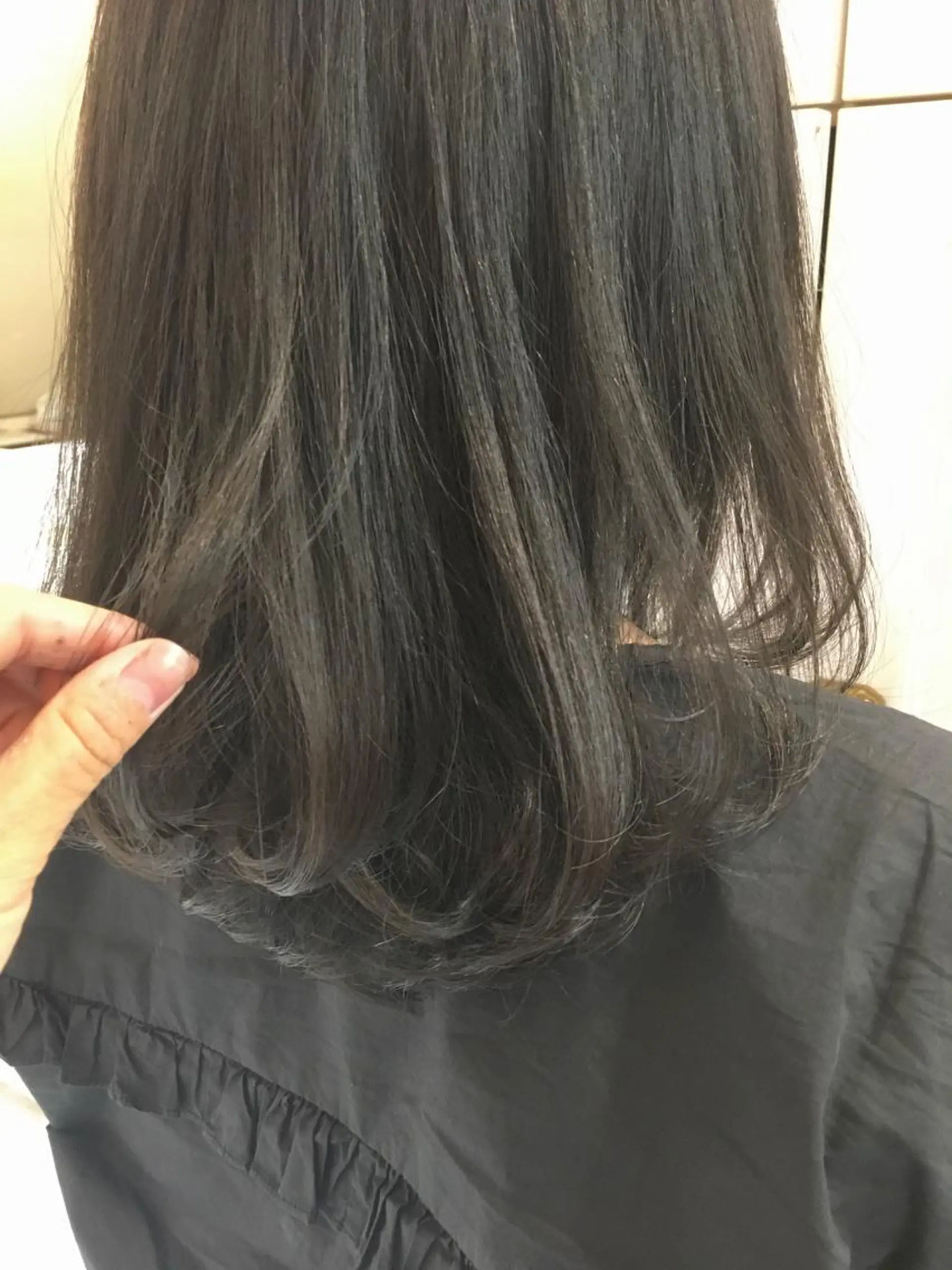 セミロング カラー 透明感カラー レイヤーカット fukuyasu rikaのネイルデザイン