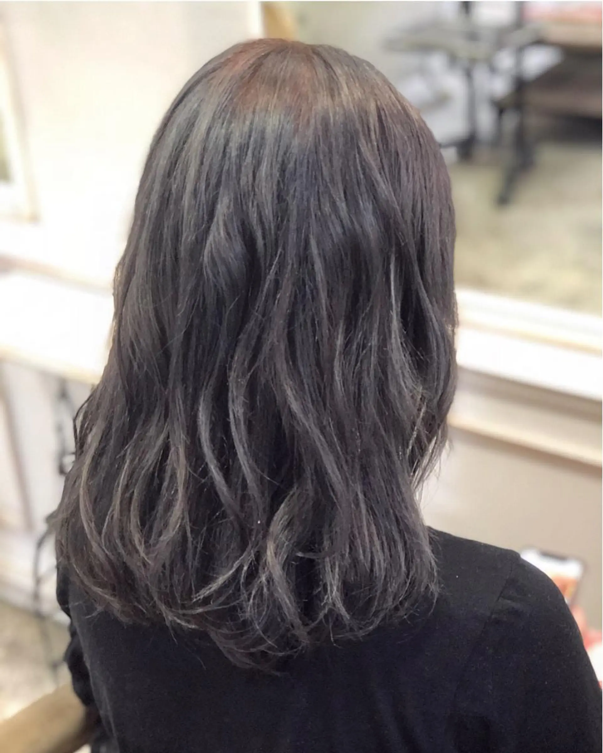 ミディアム カラー Siesta所属・📣髪質改善縮毛矯正 特化美容師｜庭田📣のヘアスタイル