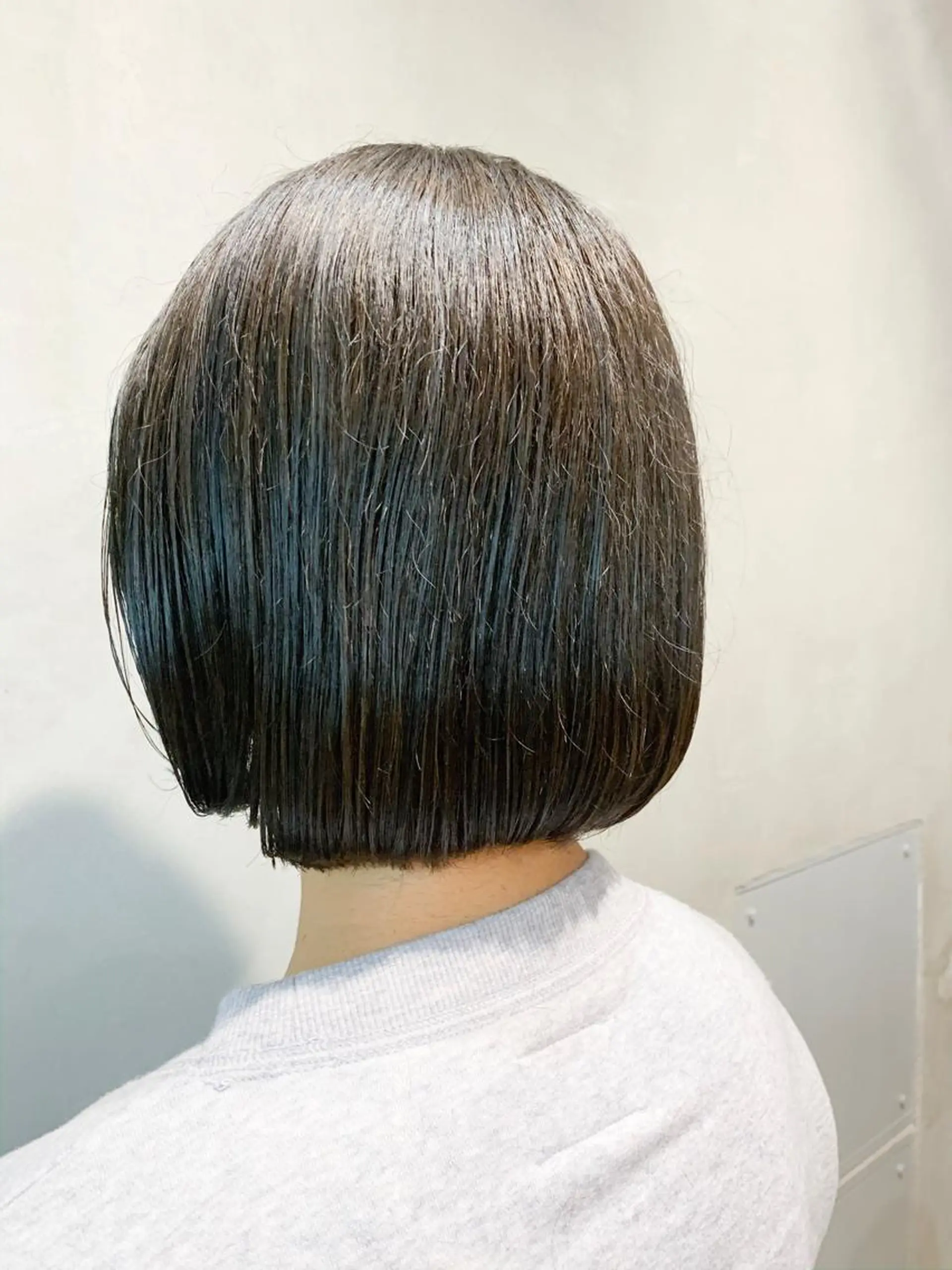 ミディアム カラー ヘアアレンジ ミニボブ/ブリーチ 🌈MISATOのヘアスタイル