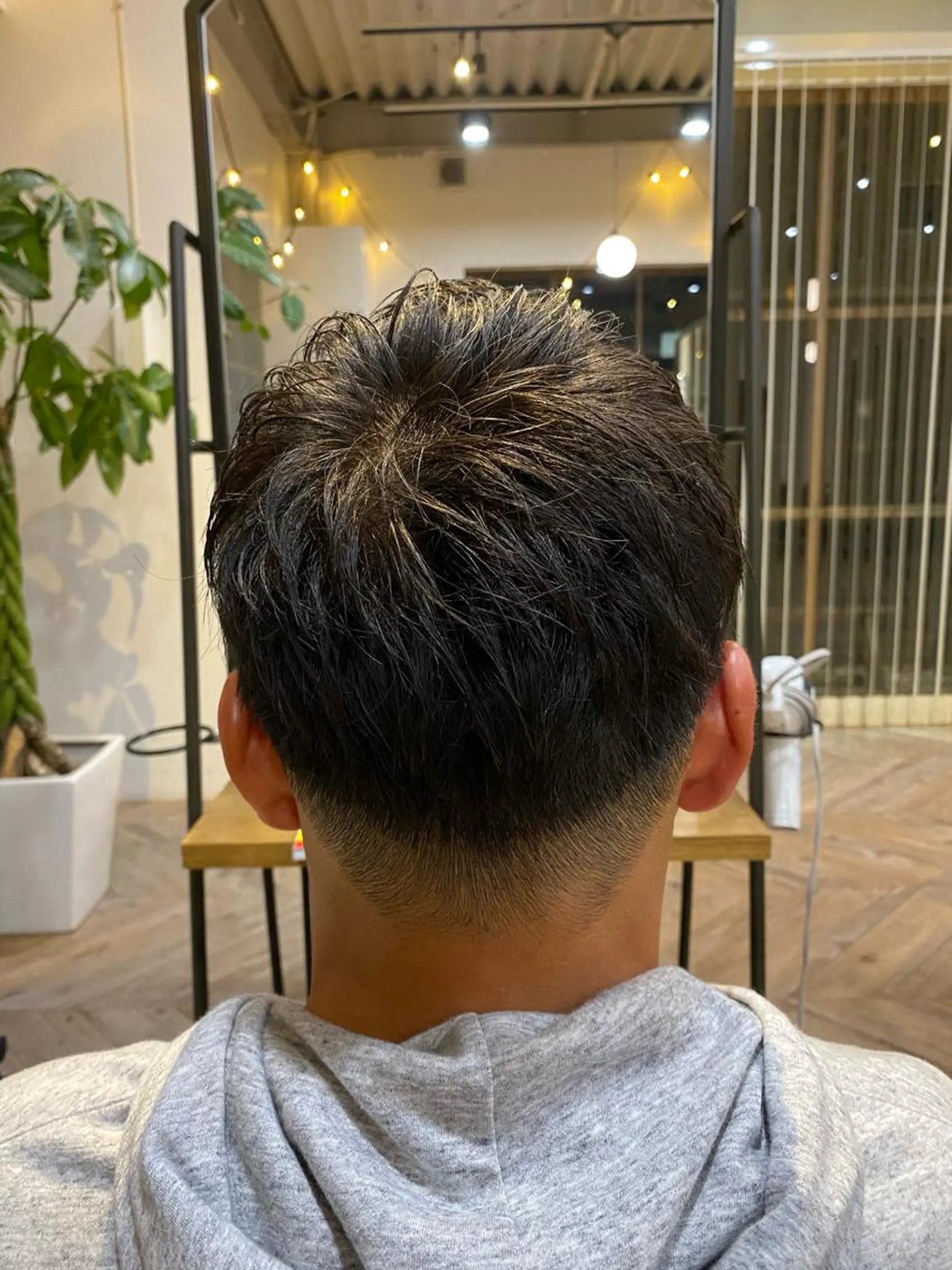 ショート メンズ カット ヘアカラー トリートメント 小島 健太郎のヘアスタイル