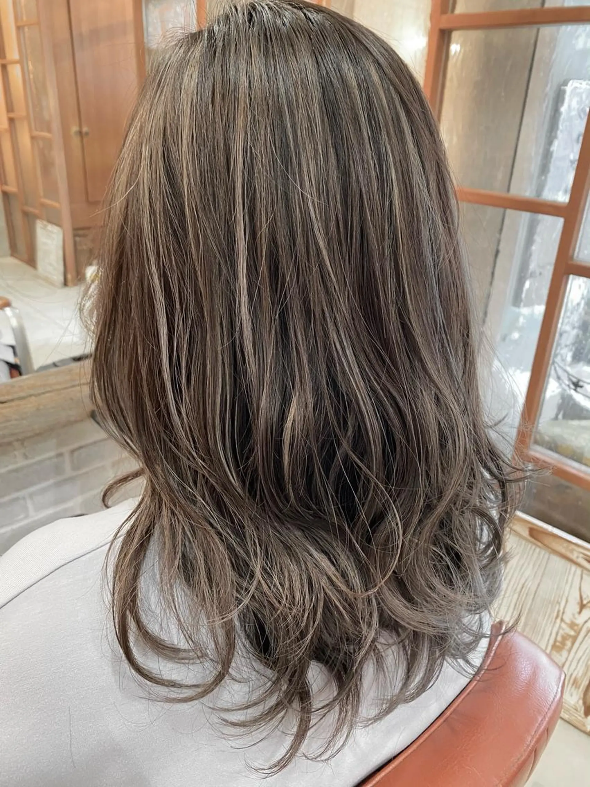 セミロング カラー セミロングパーマ ブリーチ 透明感カラー ハイライトカラー ボブ 増子 幹樹のヘアスタイル