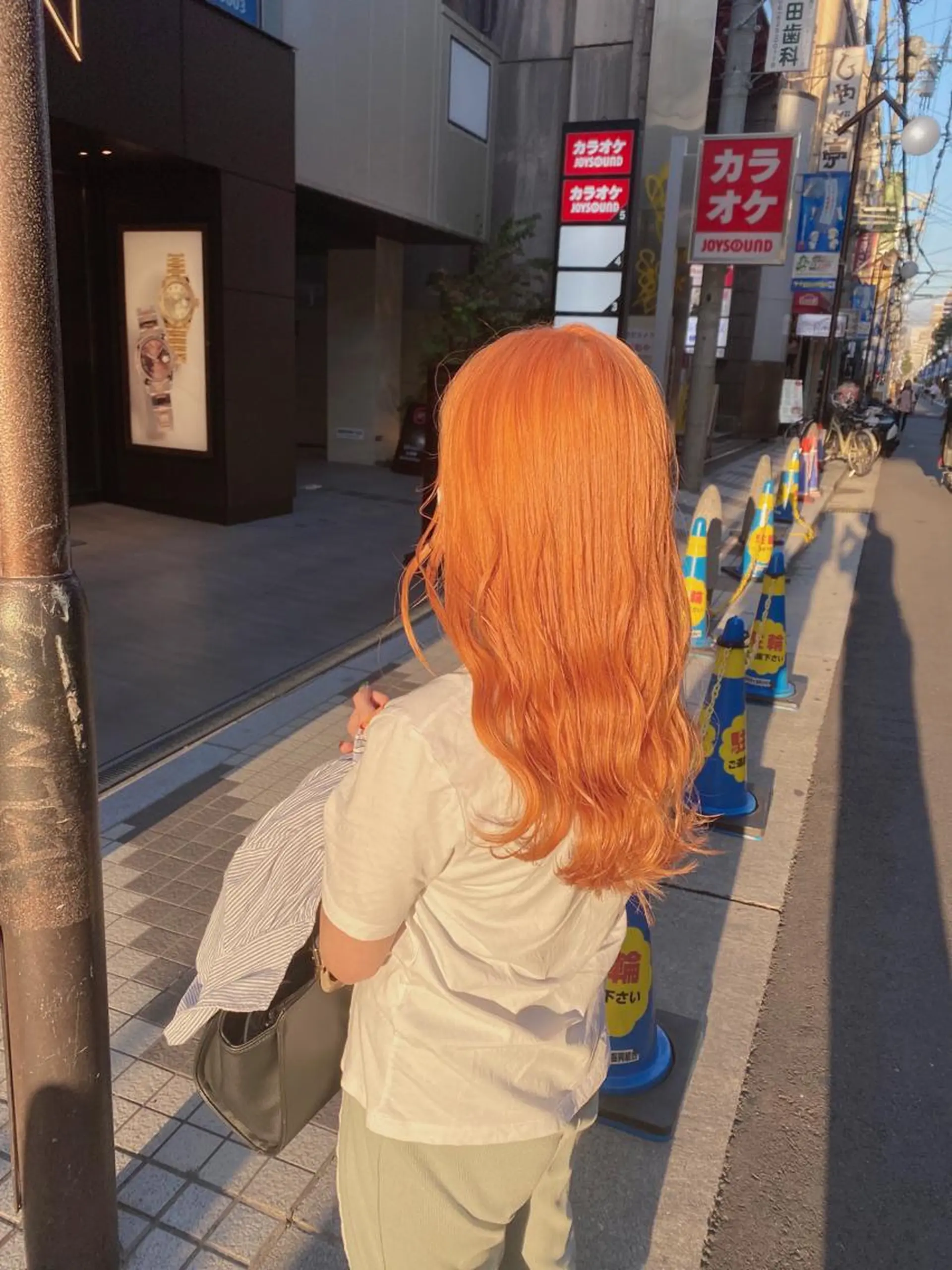 セミロング カラー オレンジ esu天満所属・esu 天満のヘアスタイル