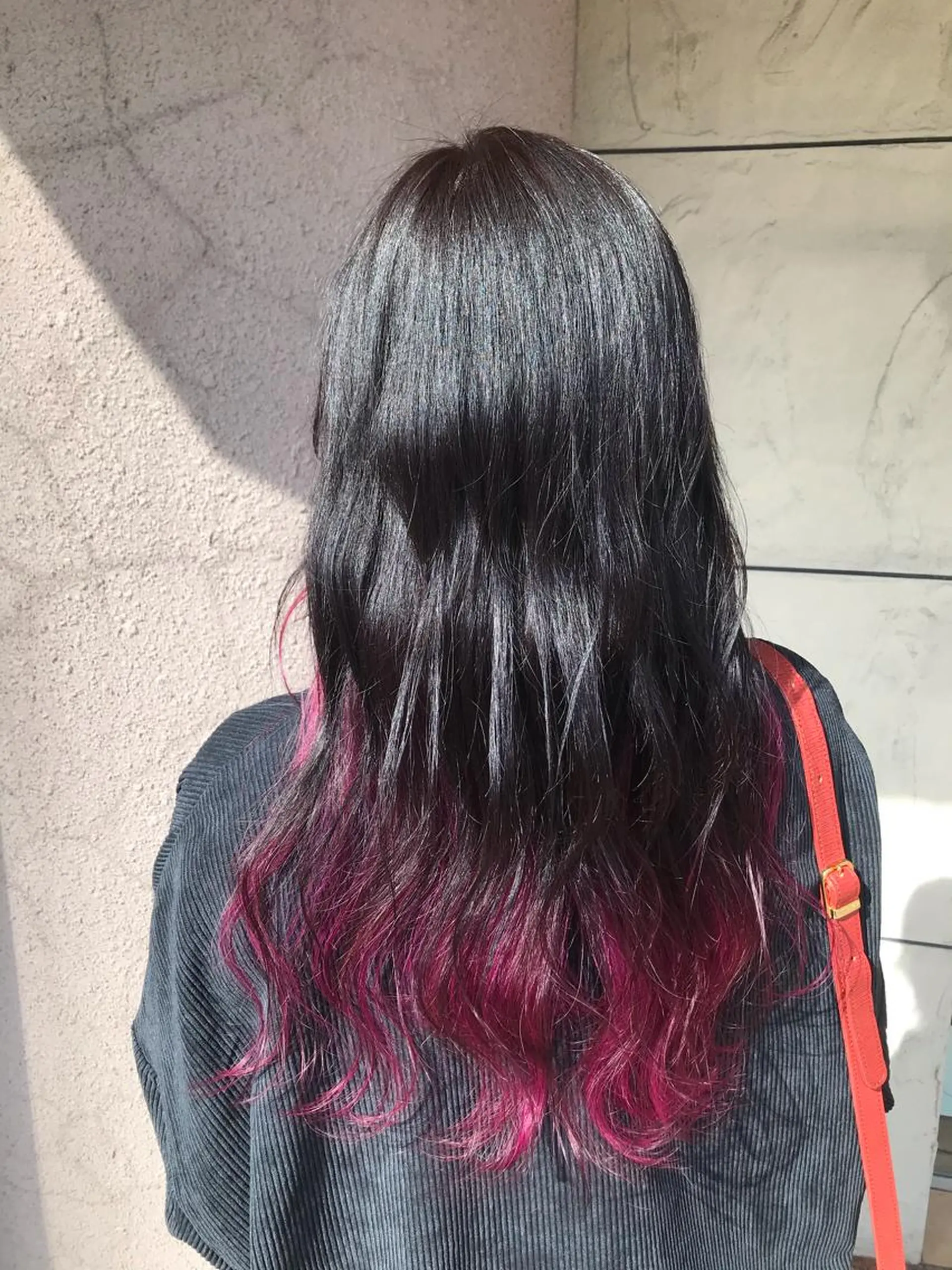 ロング カラー インナーカラー/ ストレート/奥野洸也のヘアスタイル