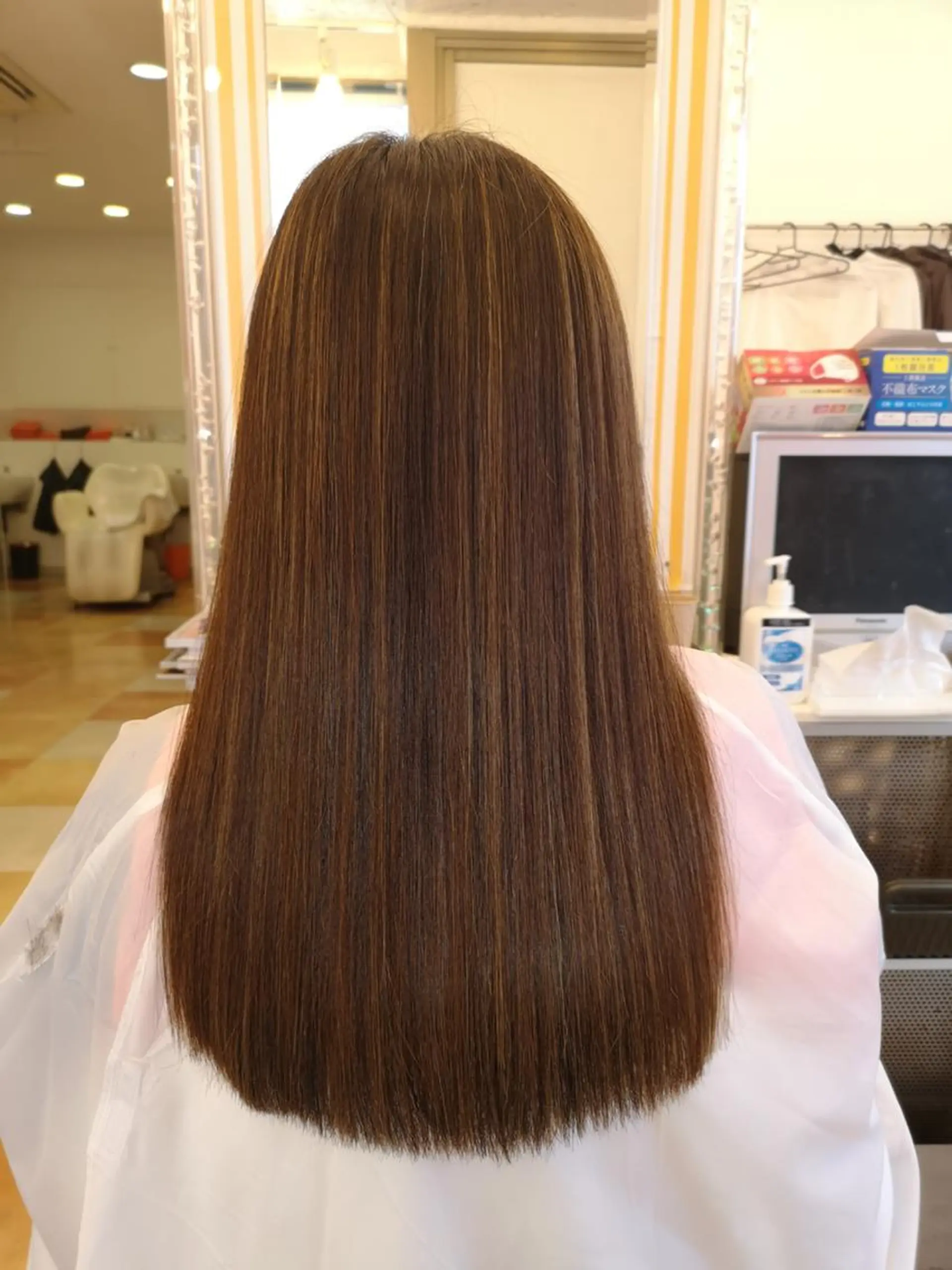 セミロング 髪質改善 イプス ビューティーのヘアスタイル