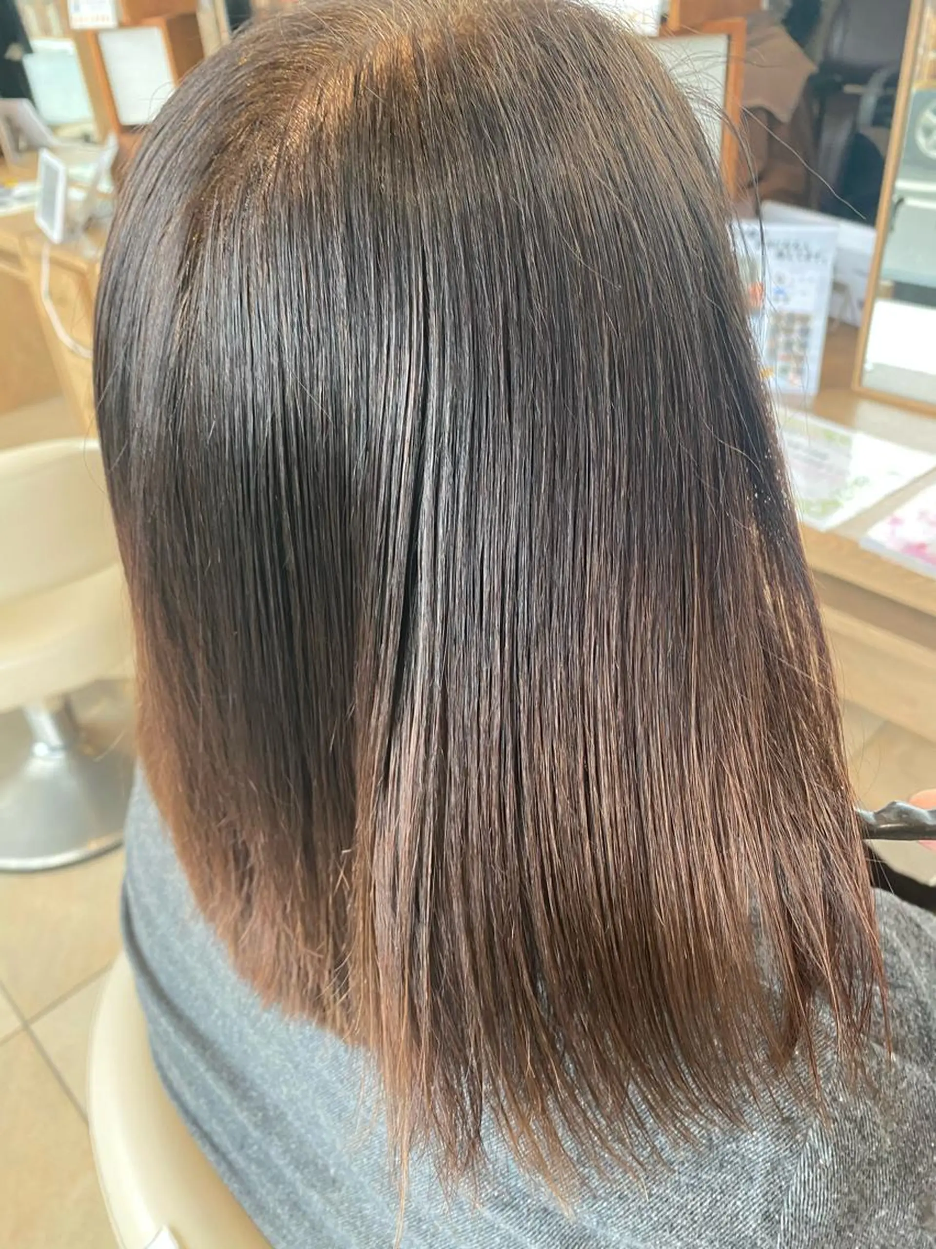 ミディアム EARTH 福岡天神赤坂店のヘアスタイル